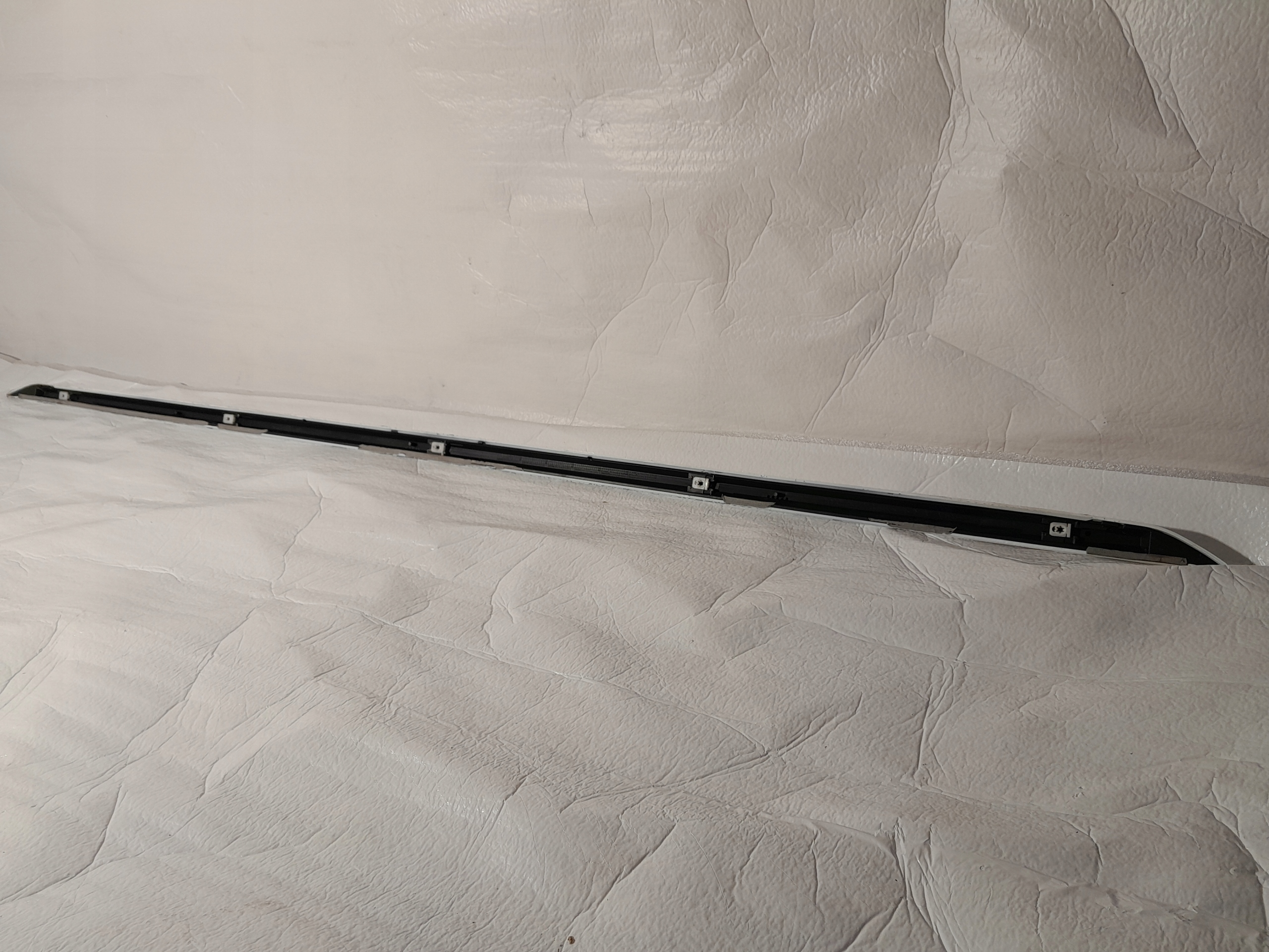 AUDI A4 B9 LISTWA PROGOWA LEWA LY9C 8W0853931A Producent części Audi OE