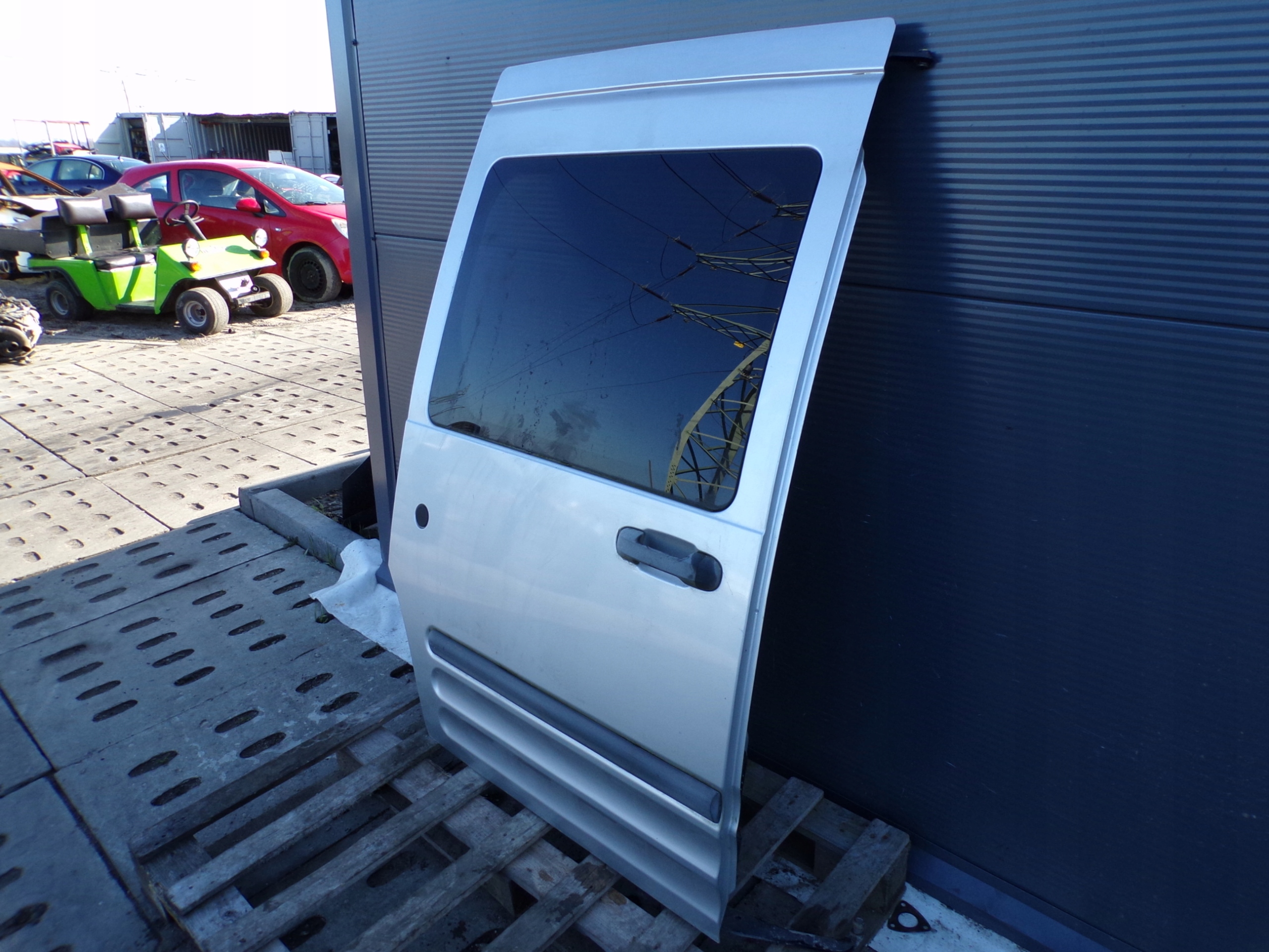 door side right PRZESUWANE FORD CONNECT 1 TOURNEO colour MOONDUST SILVER