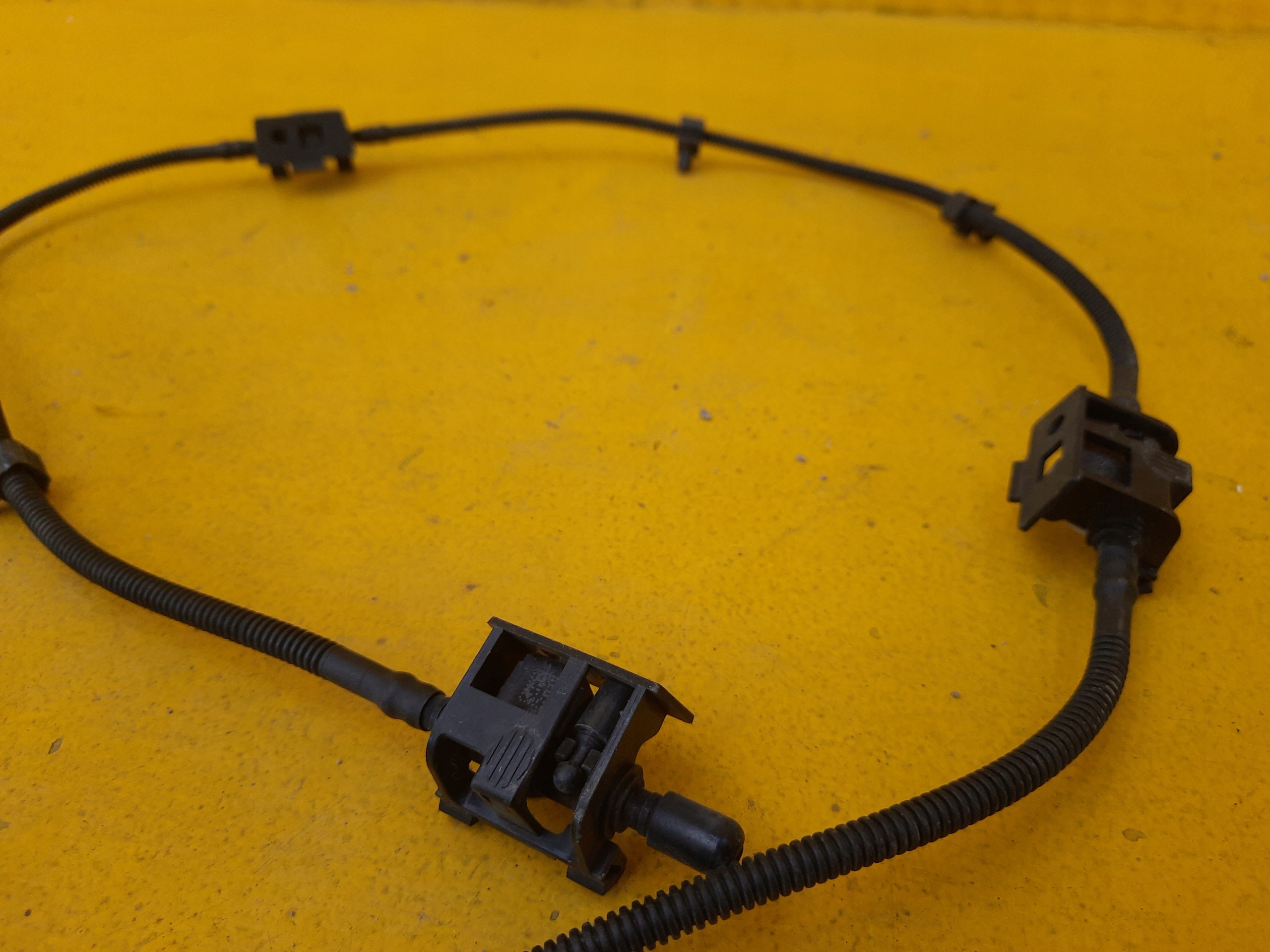 MERCEDES V W447 DYSZA SPRYSKIWACZY A4478600492 Part manufacturer Mercedes Benz original OE