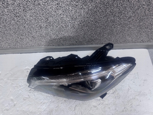 light left Mercedes CLA W117 LIFT 2018 Full Led High Performance