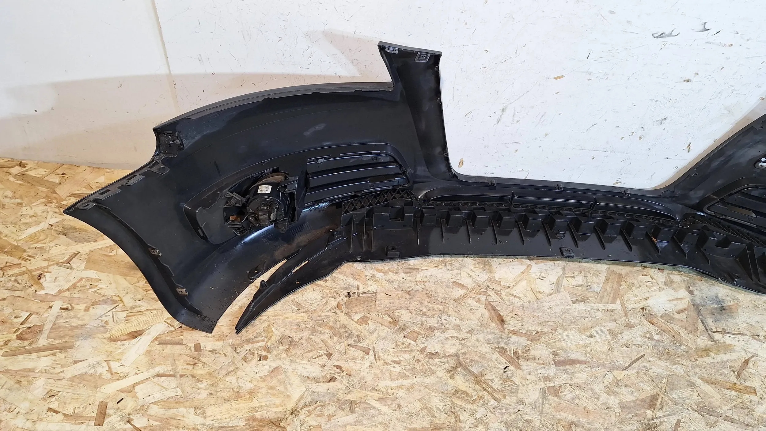bumper front 8P0807437H Audi A3 8P Lift 08