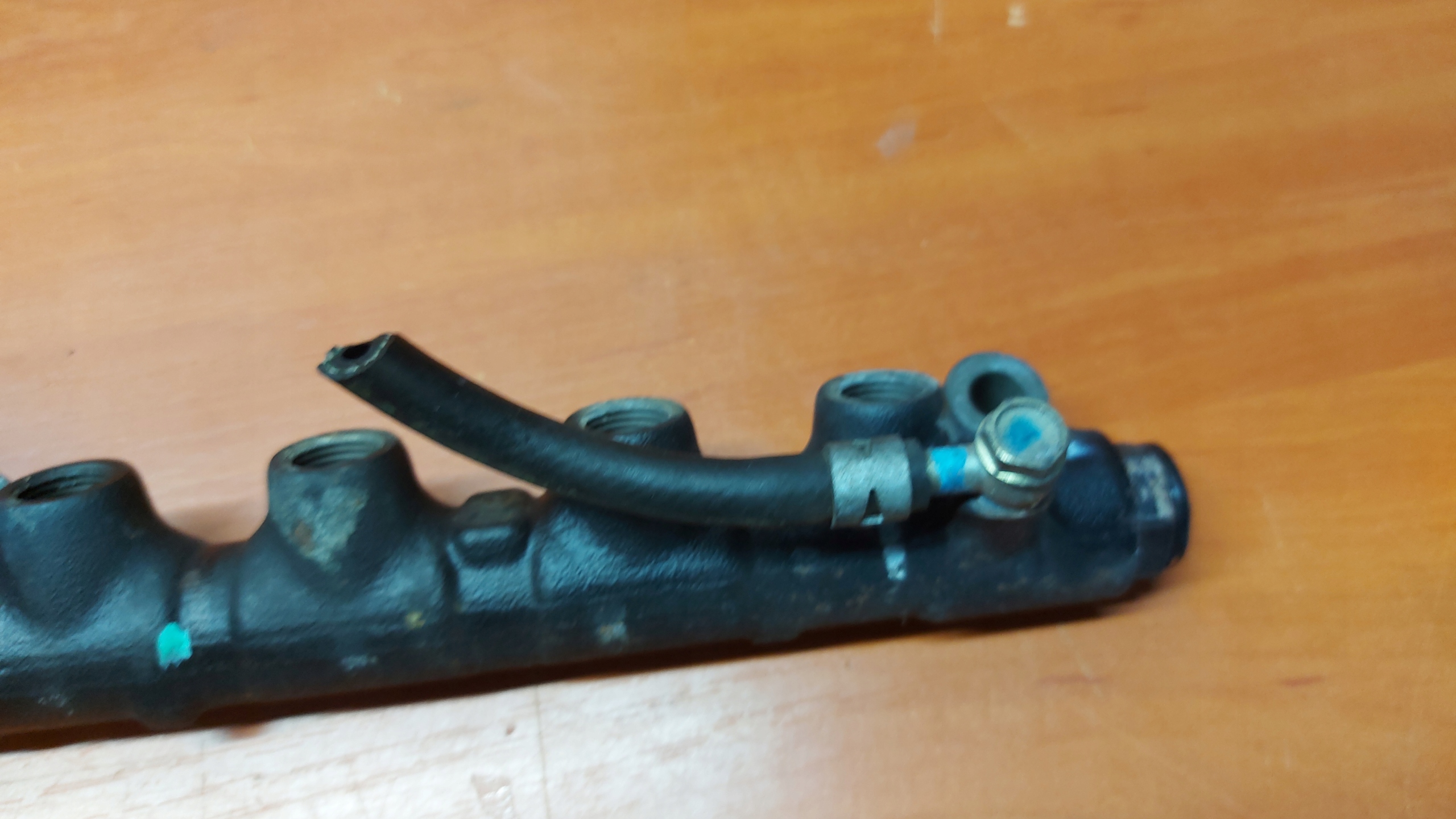 Rampe injection TOYOTA AVENSIS T22 COROLLA E11 2,0 110KM D4D
