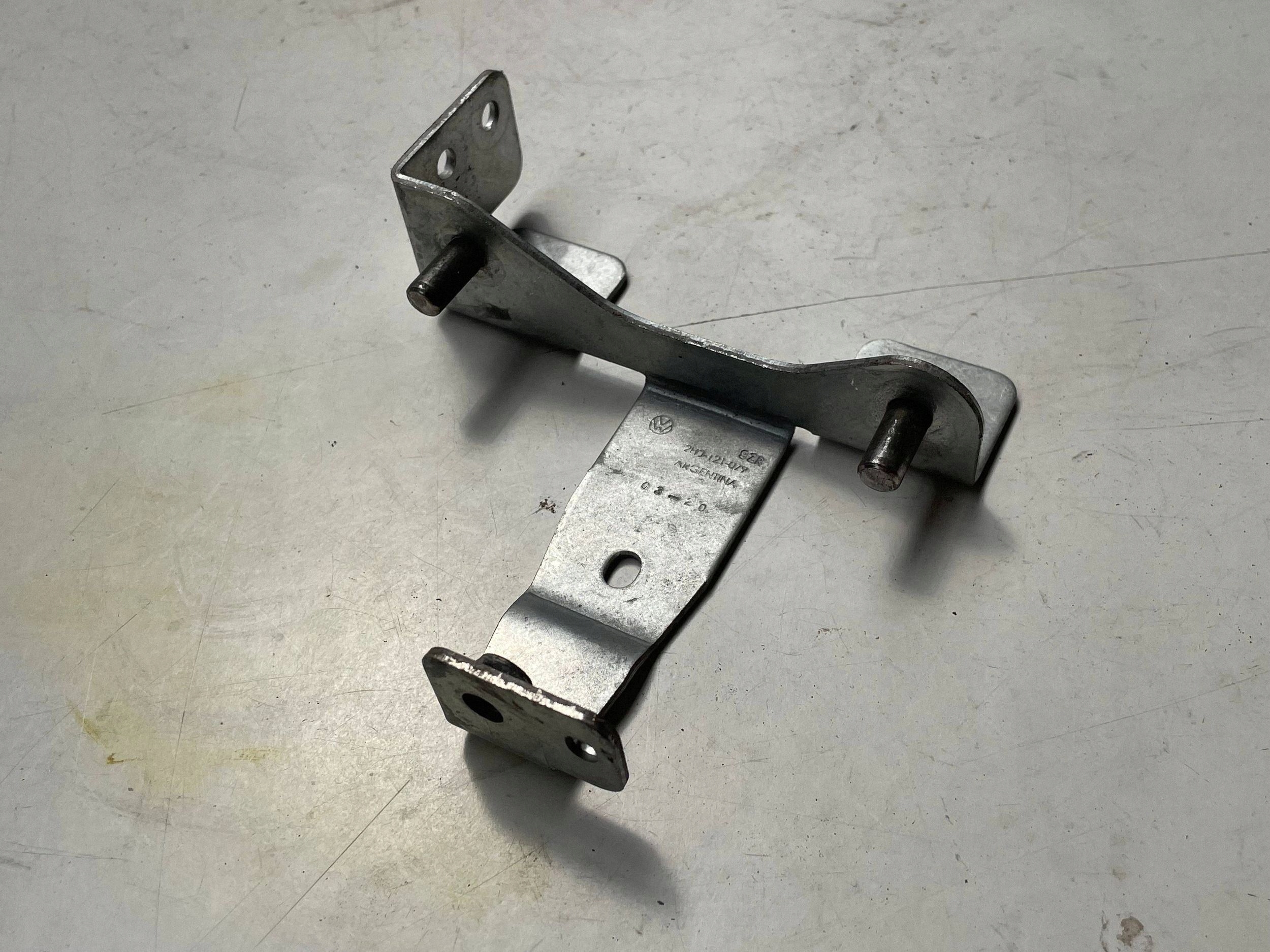 holder tanks levelling 2H0121079 VW AMAROK !J