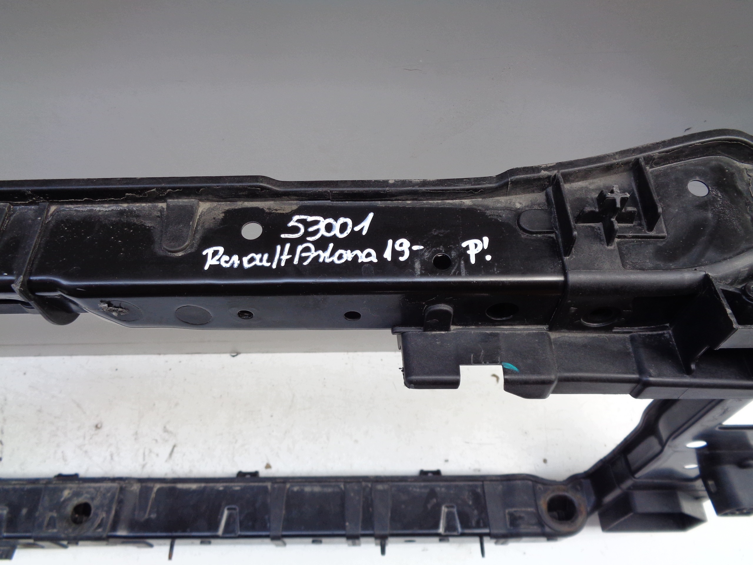 bar, wall front RENAULT ARKANA 21- NR 53001