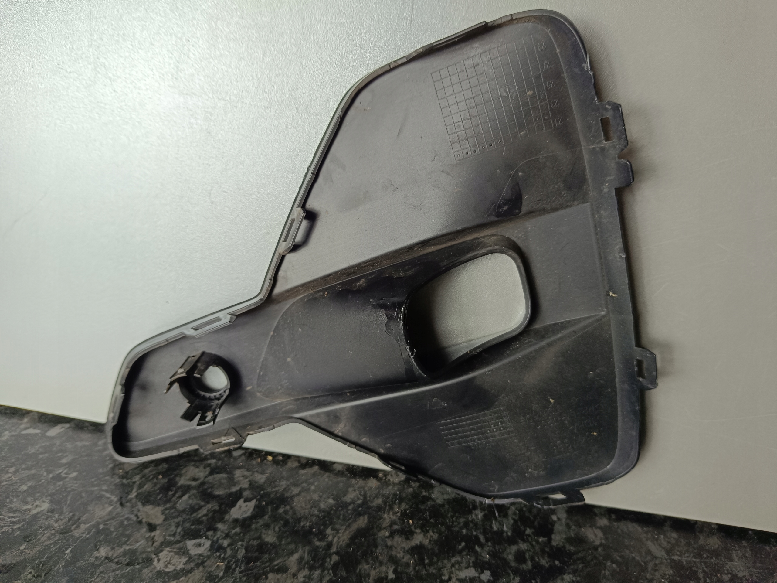 LÜFTUNGSGITTER LINKS W FRONTSTOSSSTANGE VOLVO C40 32347386