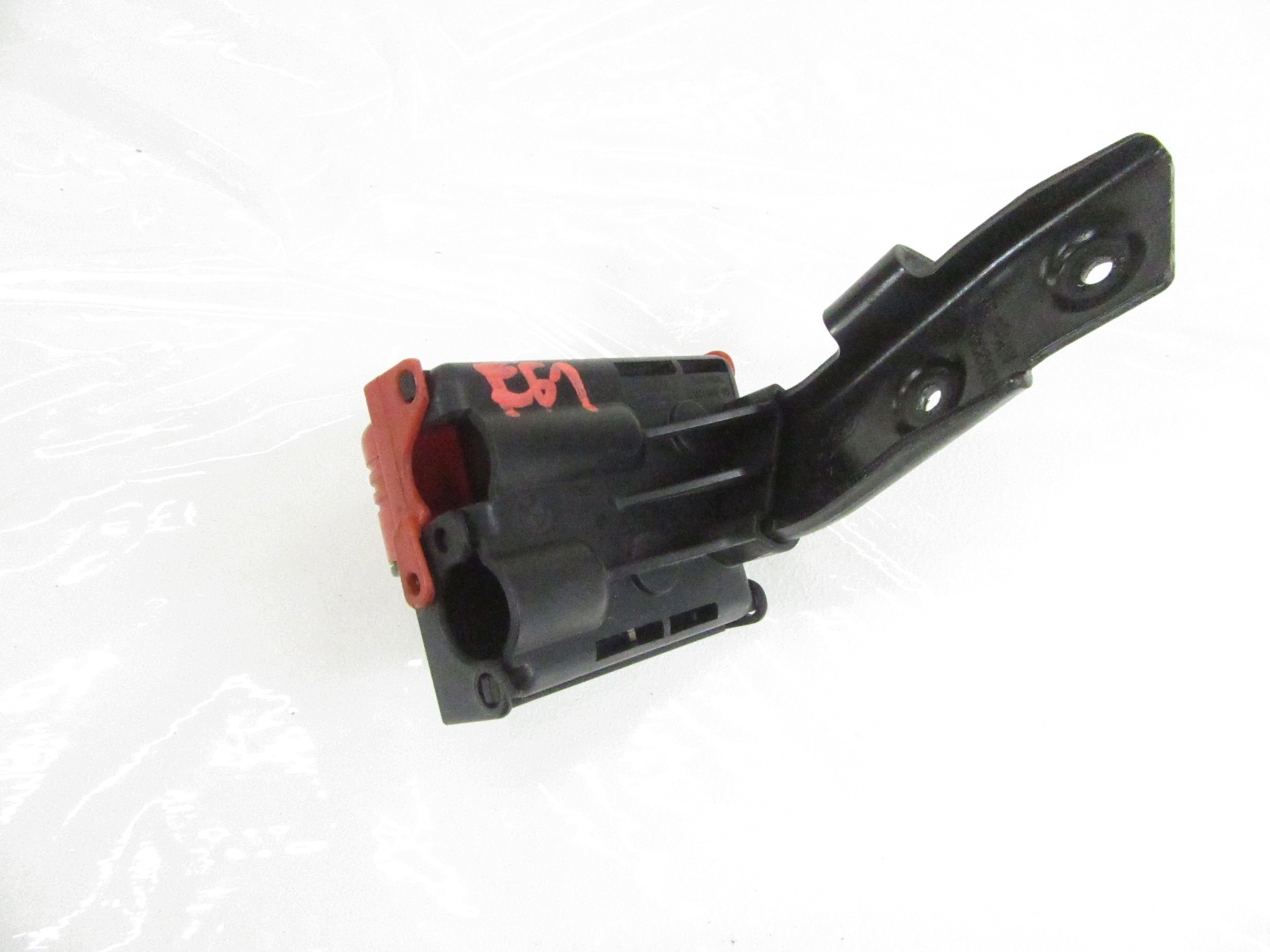 Kapocs gniazdo przylacze plus BMW e60 e61 e63 e64