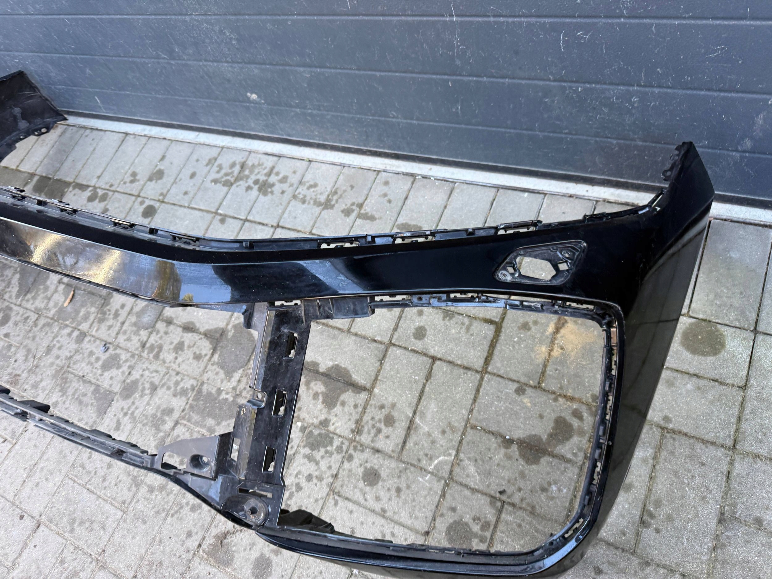 Vw Touareg 760 23- Lift r line bumper front front