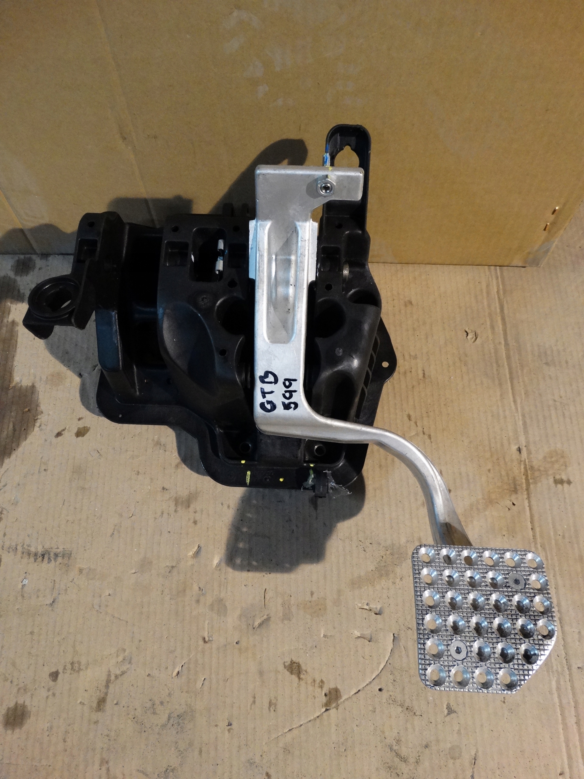 IDEALNY accelerator pedal FERRARI GTB F141 1