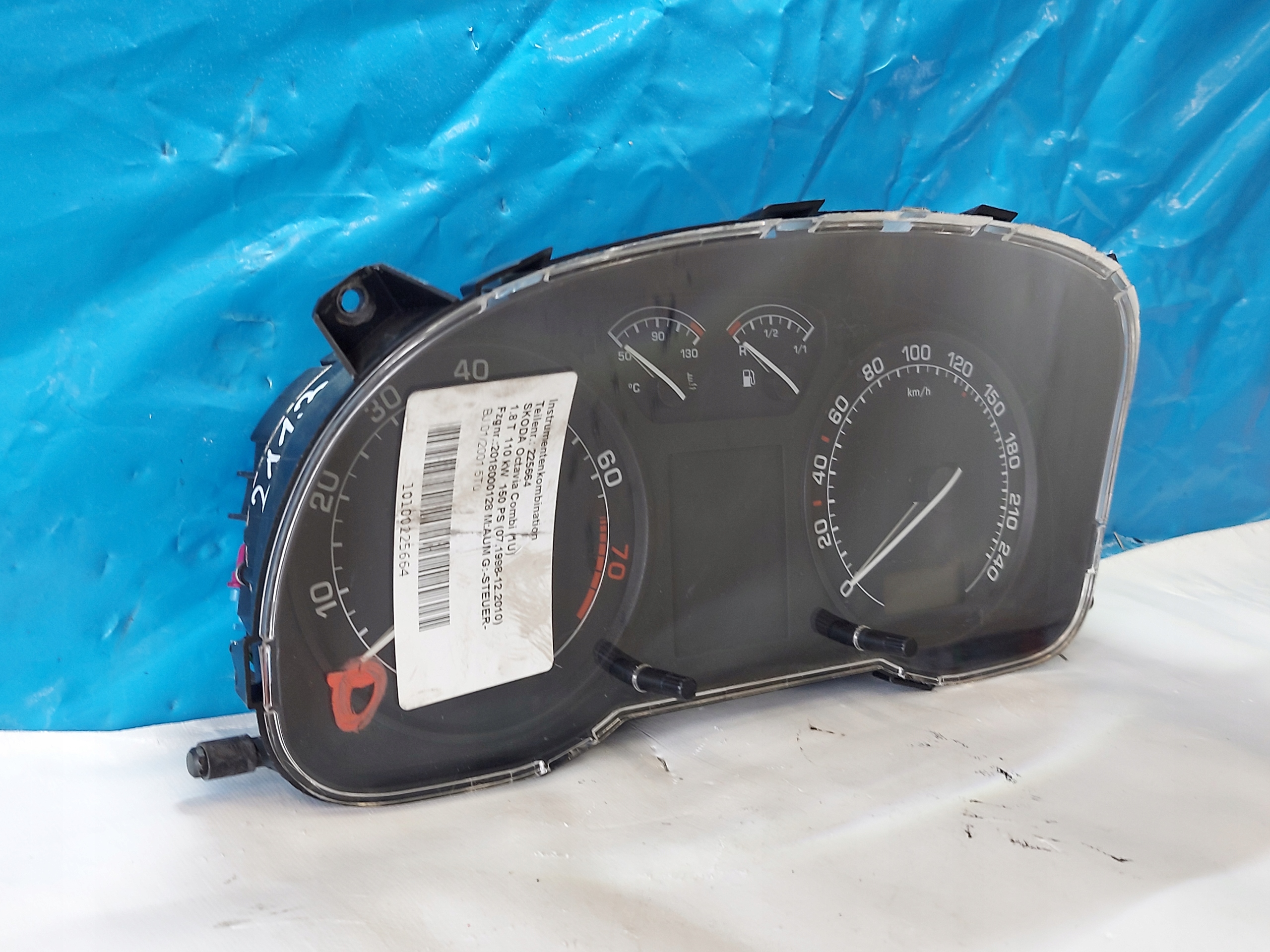 dials clock OCTAVIA and 1.8 T 1U0920810B