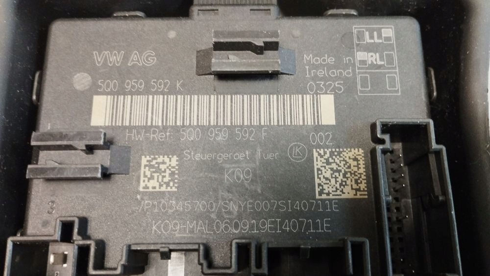 Audi Q3 F3 module door right front 5Q0959592K