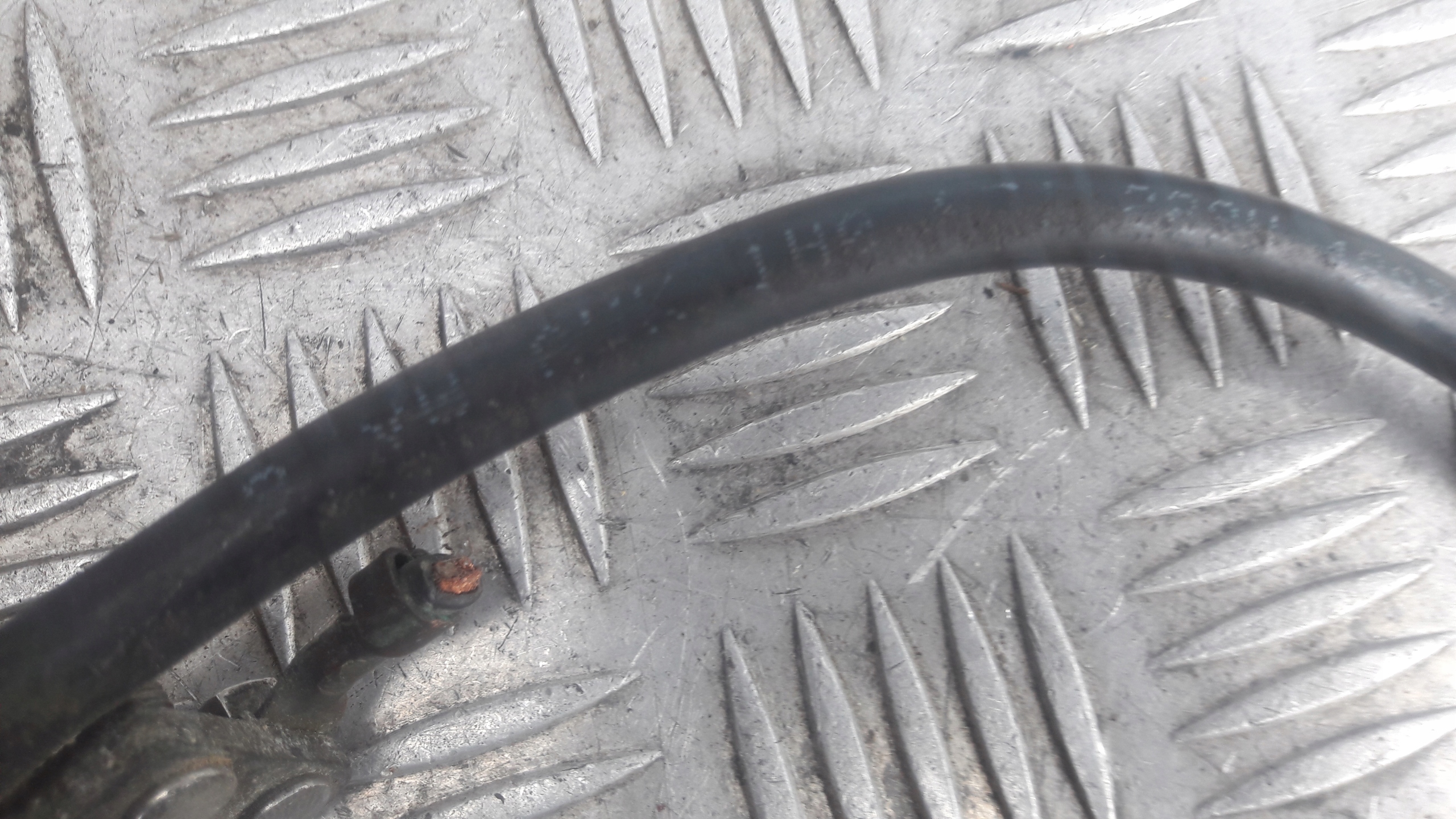 VW GOLF III Batteriemanagement Sensor 1H0