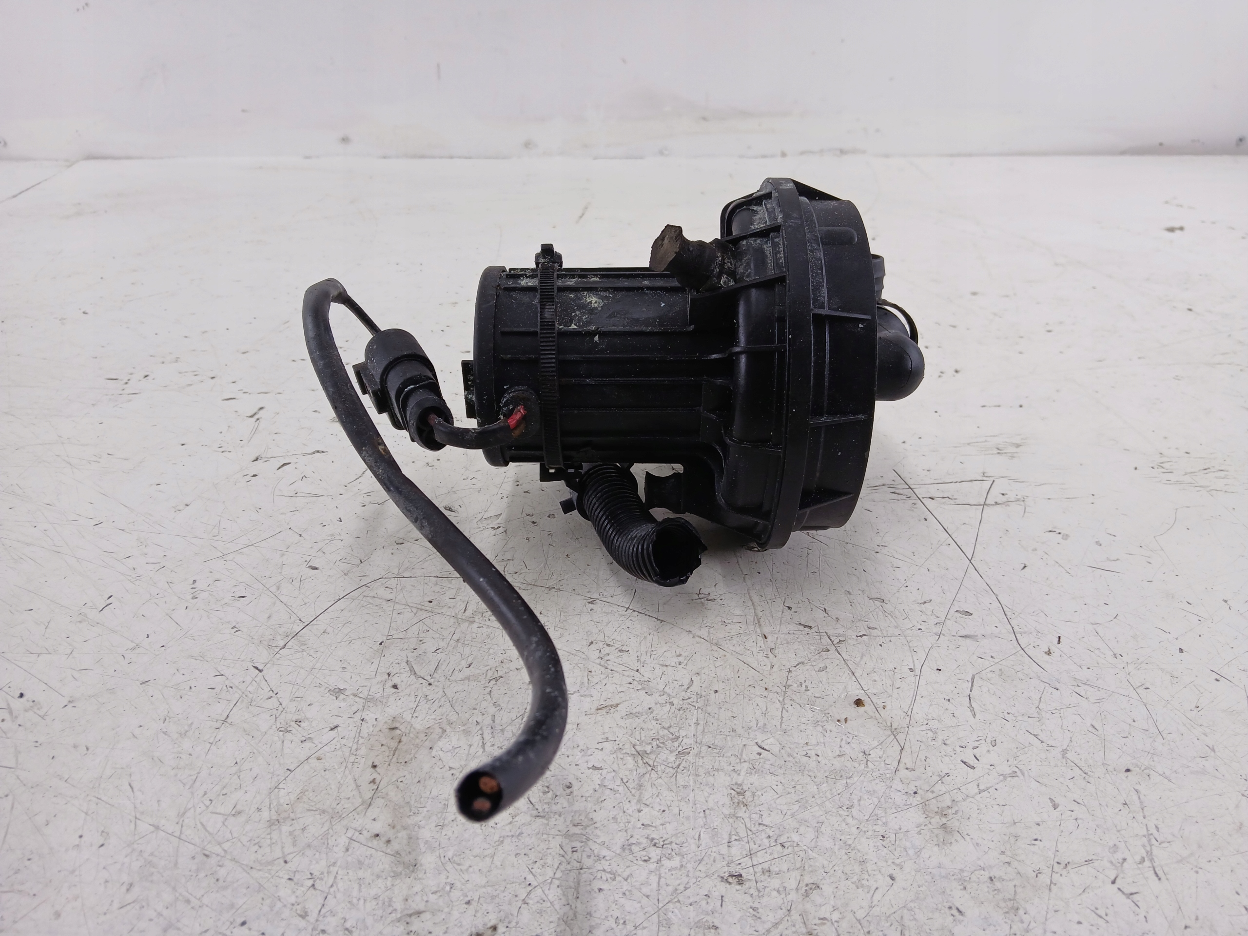 VW PASSAT B5 AUDI A4 B5 Pompa Dell’aria WTORNEGO 8D0906613B