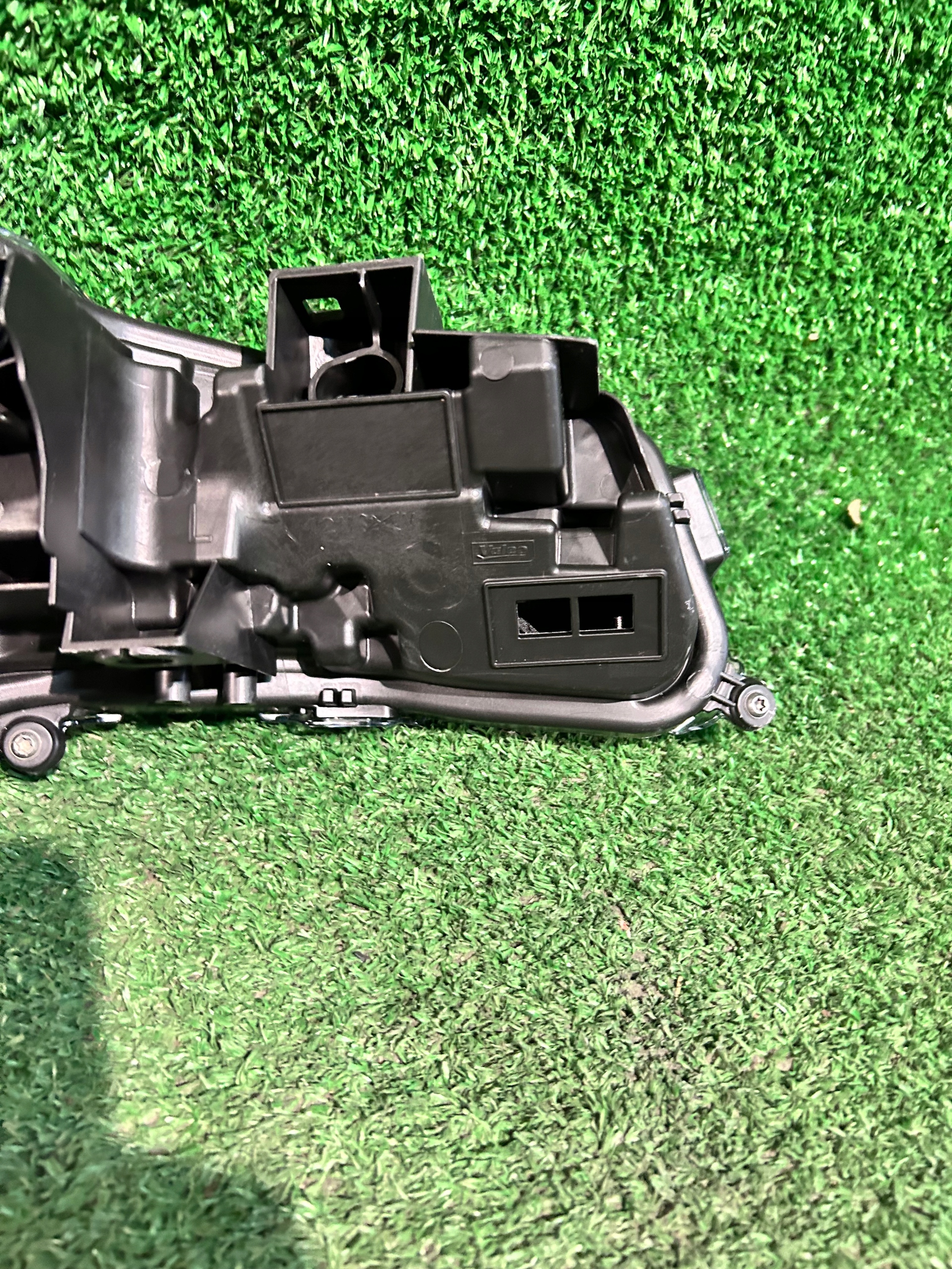 REFLEKTOR left TOYOTA COROLLA E21 HB KOMBI FULL LED