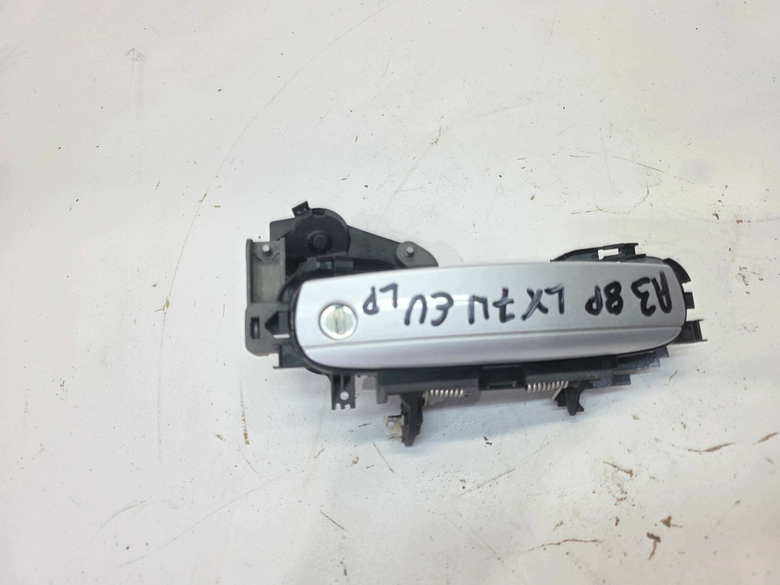 handle exterior door left front AUDI A6 C6 A3 8P 4F1837275 LX7W