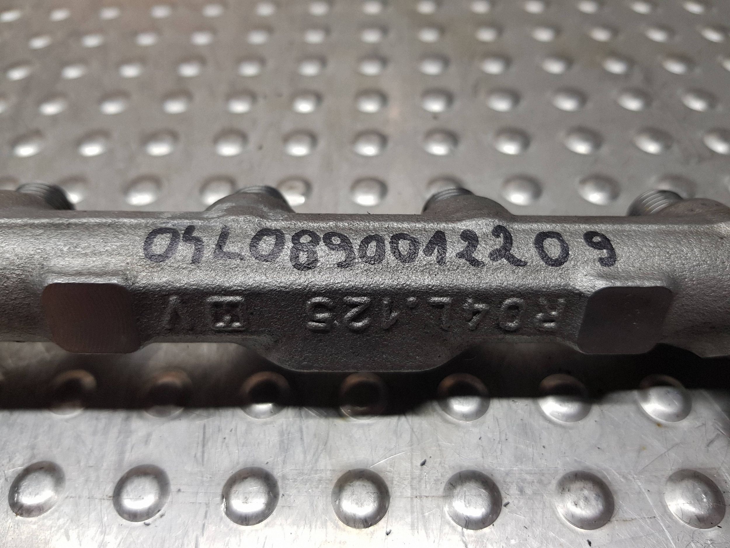 Rampe injection Capteurs 04L089B OCTAVIA III A3 8V LEON GOLF VII 2.0 TDI