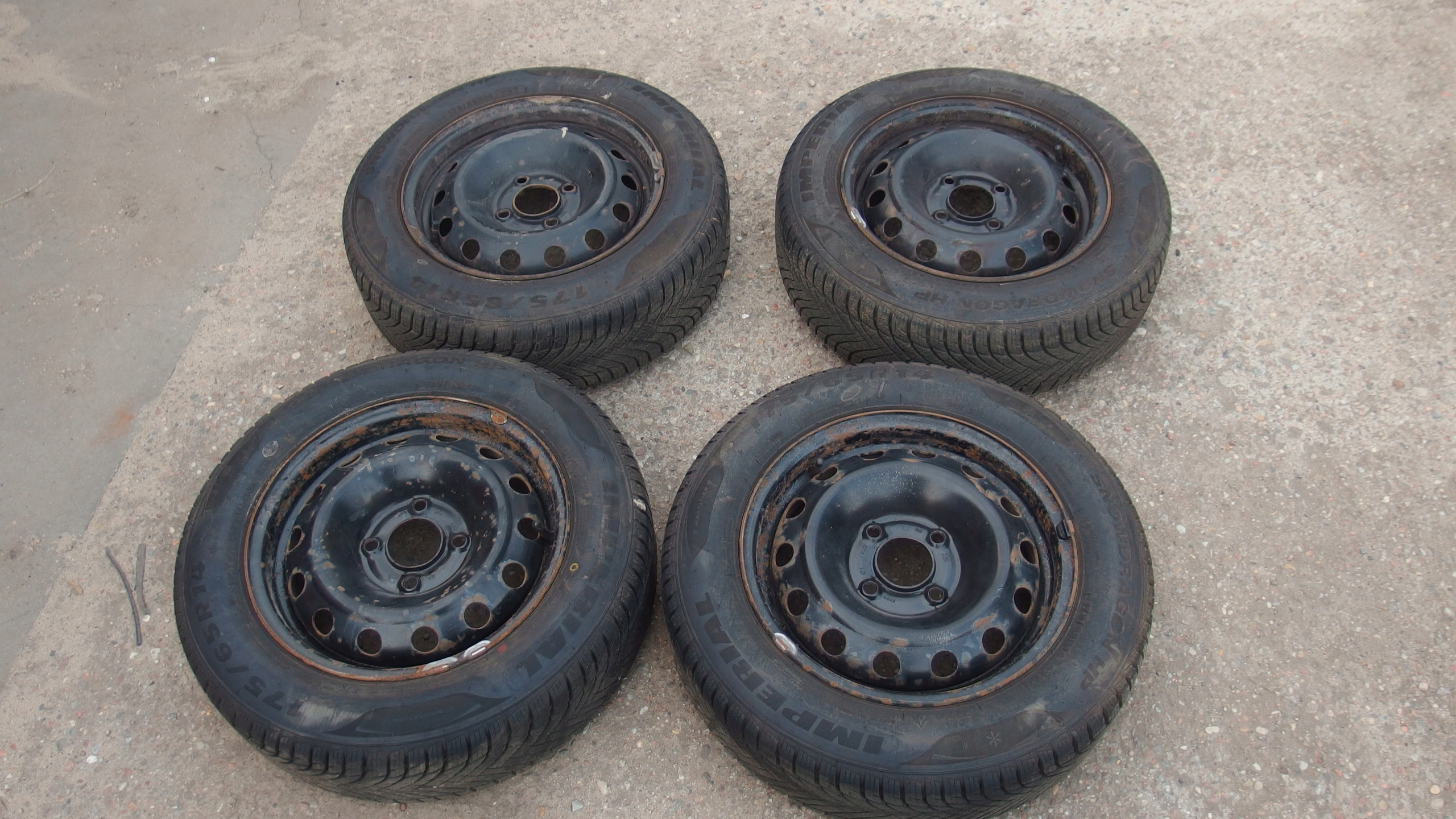 PEUGEOT 206 FELGI STALOWE OPONY ZIMOWE KOMPLET 175/65R14 7.5MM