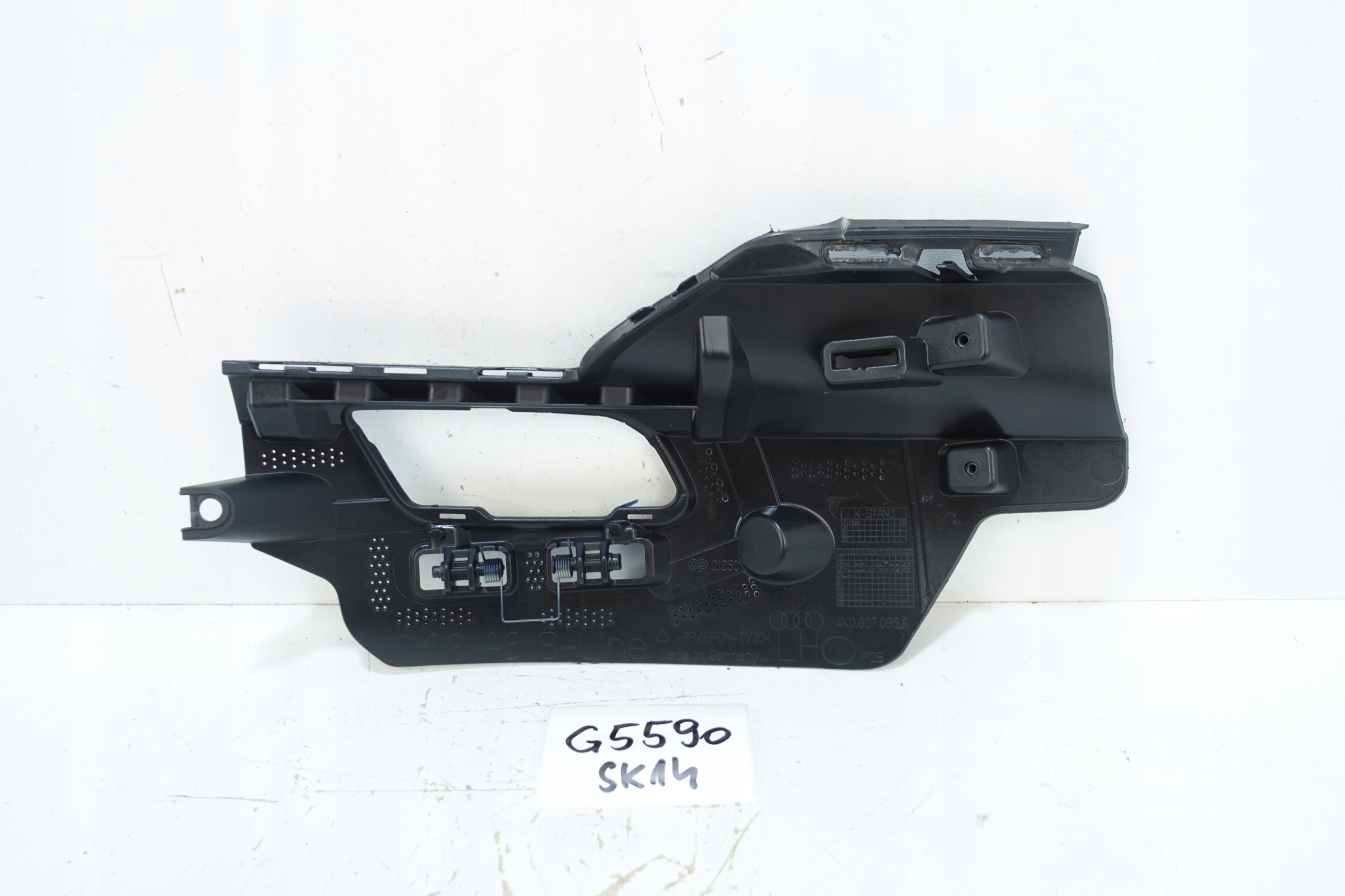 AUDI A6 C8 4K0 S-LINE 2018- Support Support plaque Lave phare Pare choc Gauche 4K08