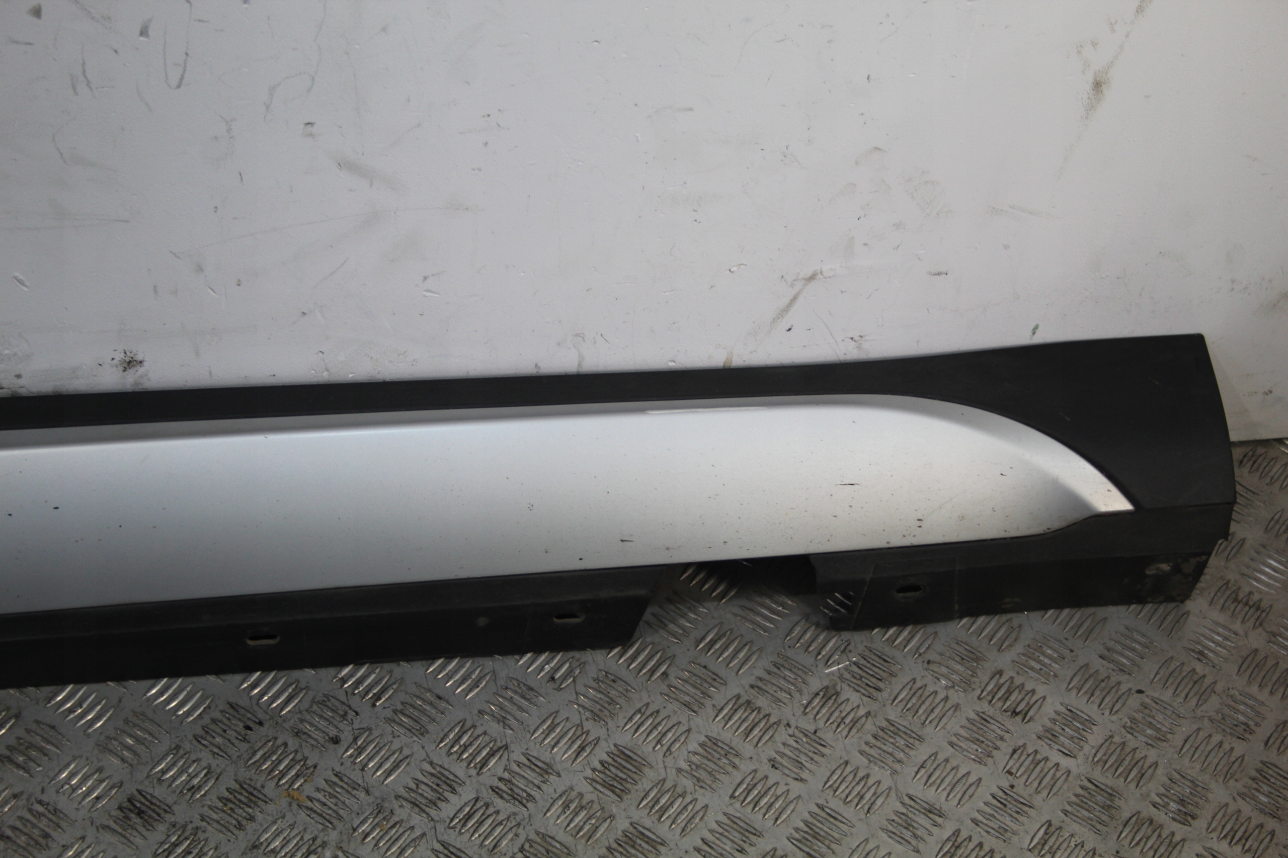 cap threshold threshold right BMW X1 E84 2990600