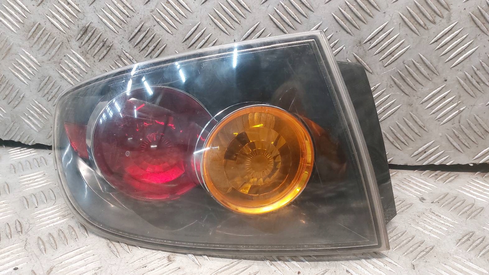 light left rear part MAZDA 3 and