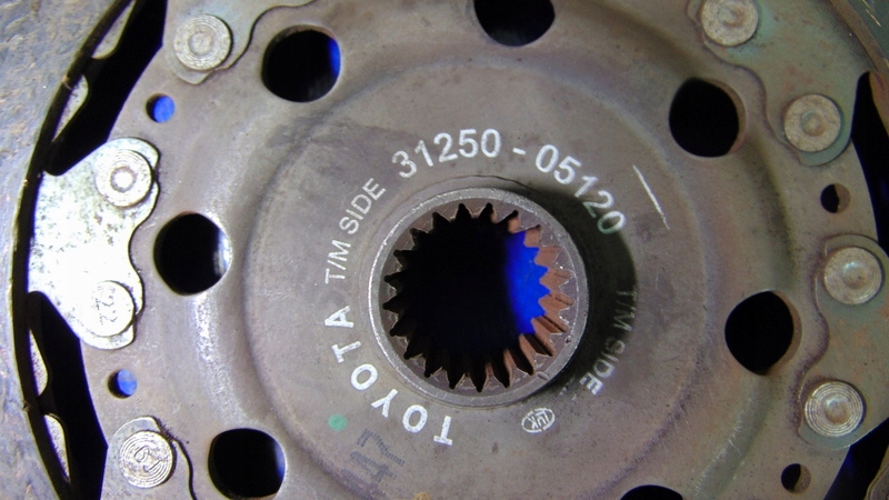 wheel flywheel disc 8MM 2.2D4D COROLLA VERSO II