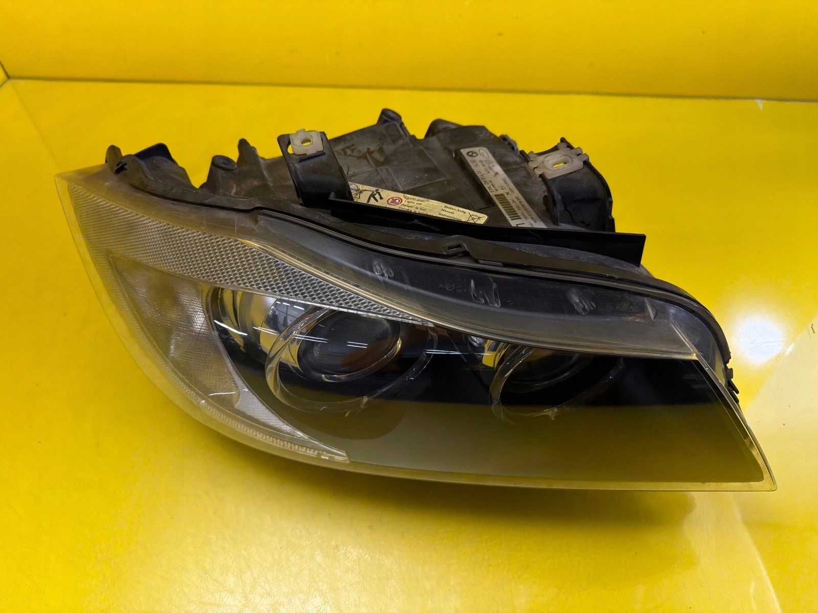 light right BMW 3 E90 E91 Xenon positioning 6942744