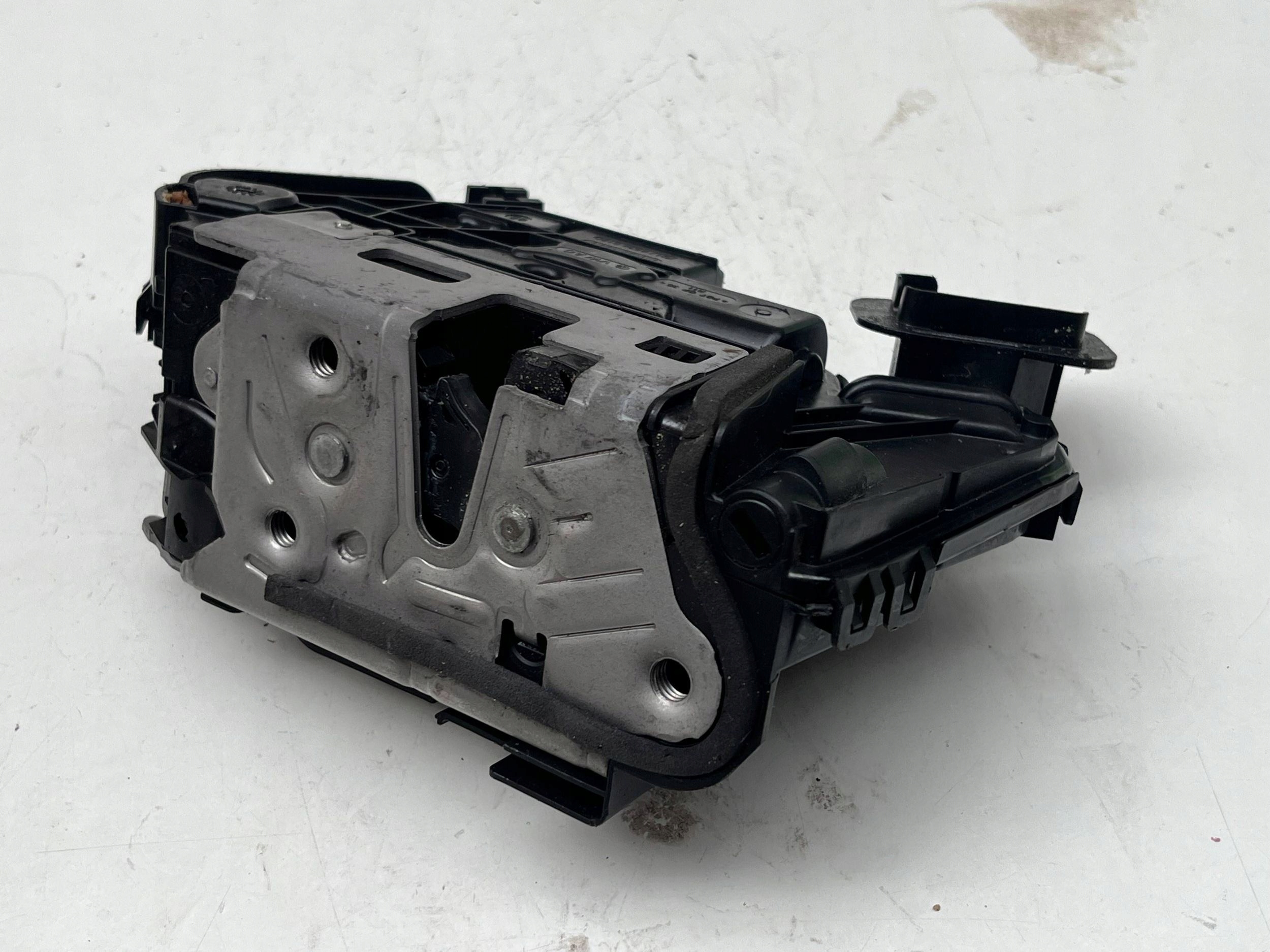 VOLKSWAGEN SEAT SKODA lock door right front 5TB837016D @M