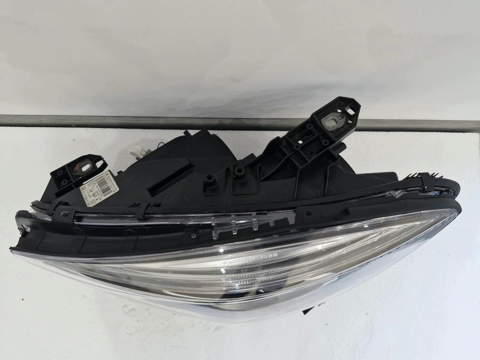 light left Mercedes CLA W117 Bi-Xenon LED