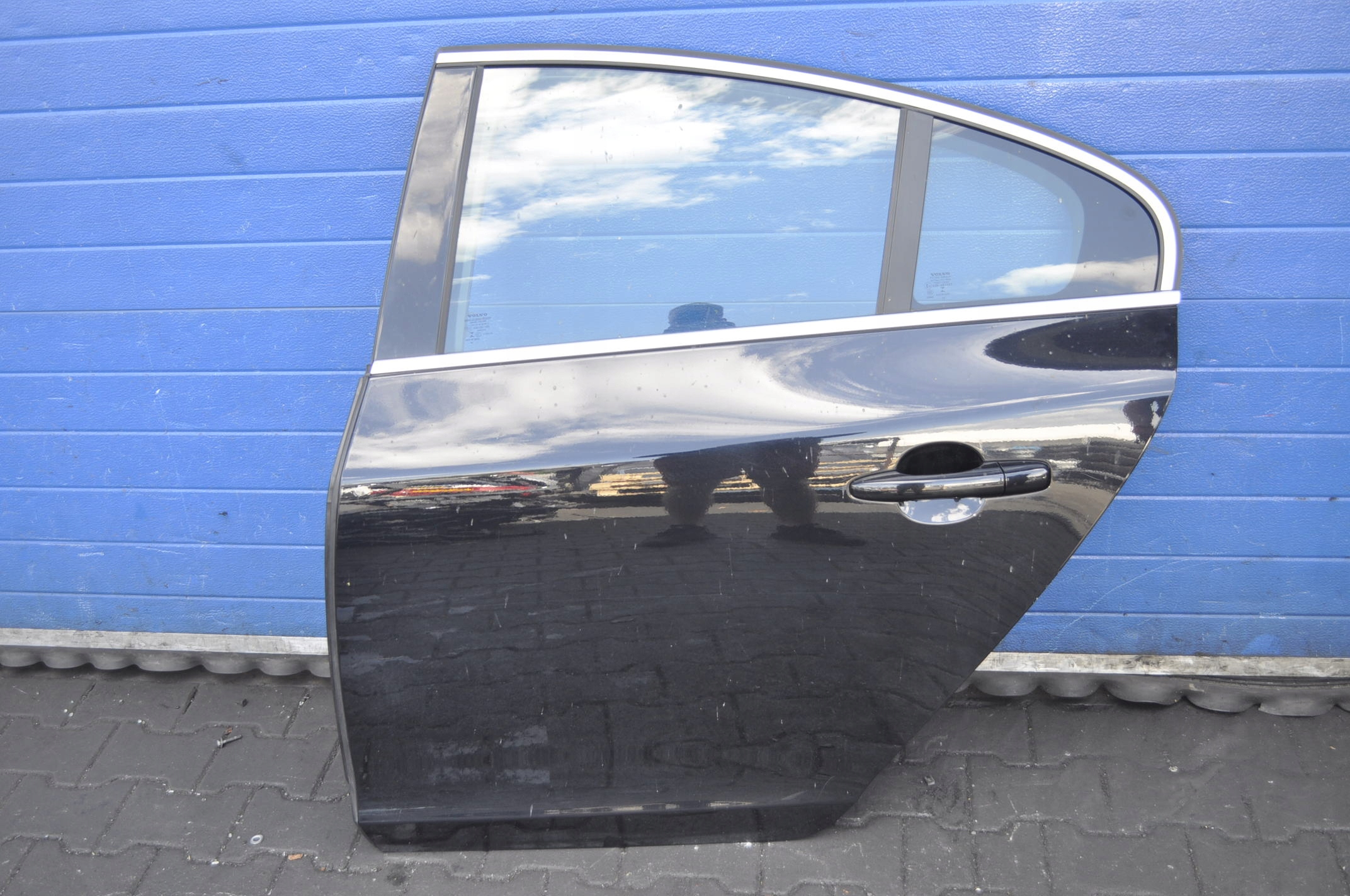 VOLVO S60 II DRZWI LEWY TYŁ TYLNE LIFT