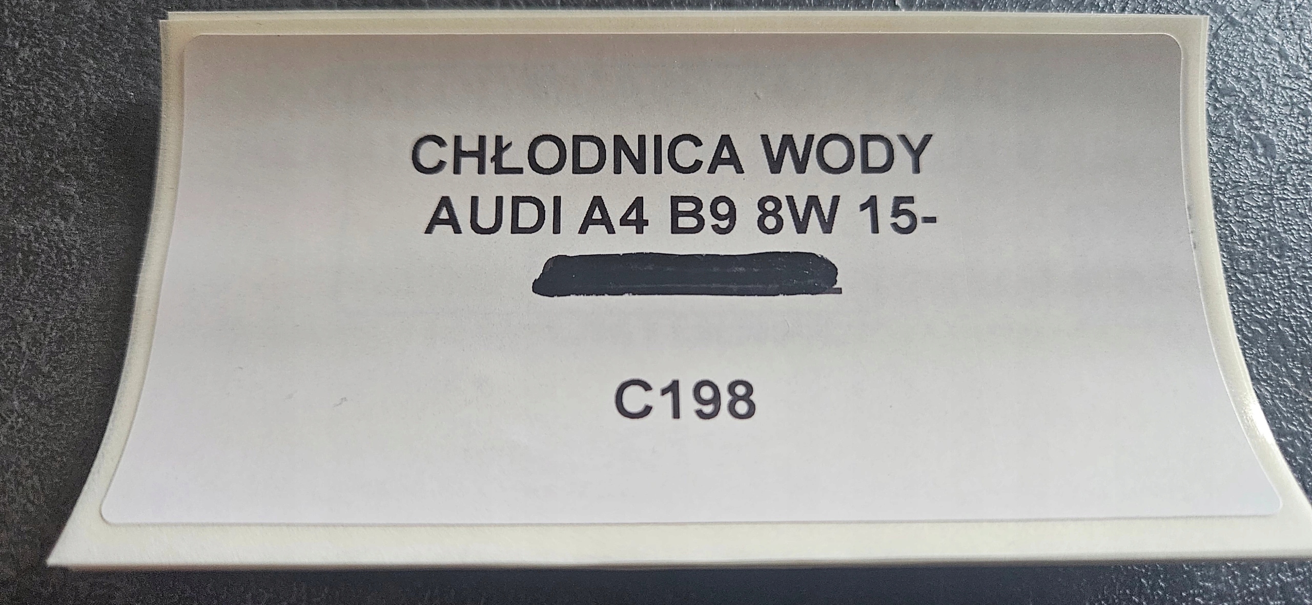 hladnjak vode AUDI A4 B9 8W 15