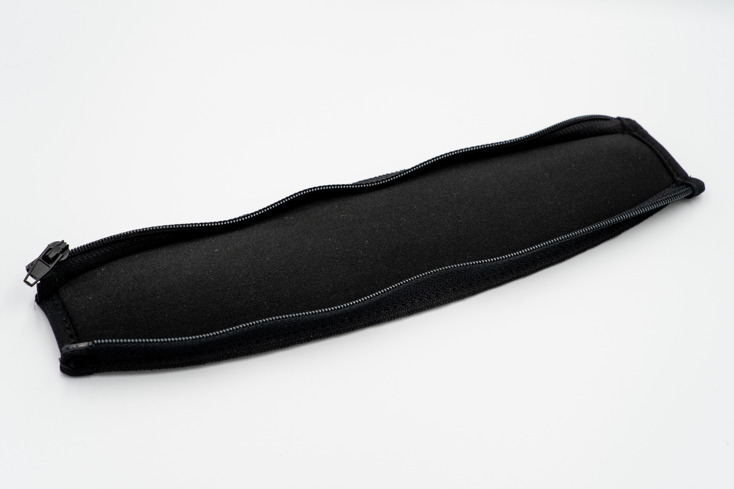 GĄBKA NA PAŁĄK DO MONSTER BEATS DR. DRE PRO DETOX Kolor dominujący czarny