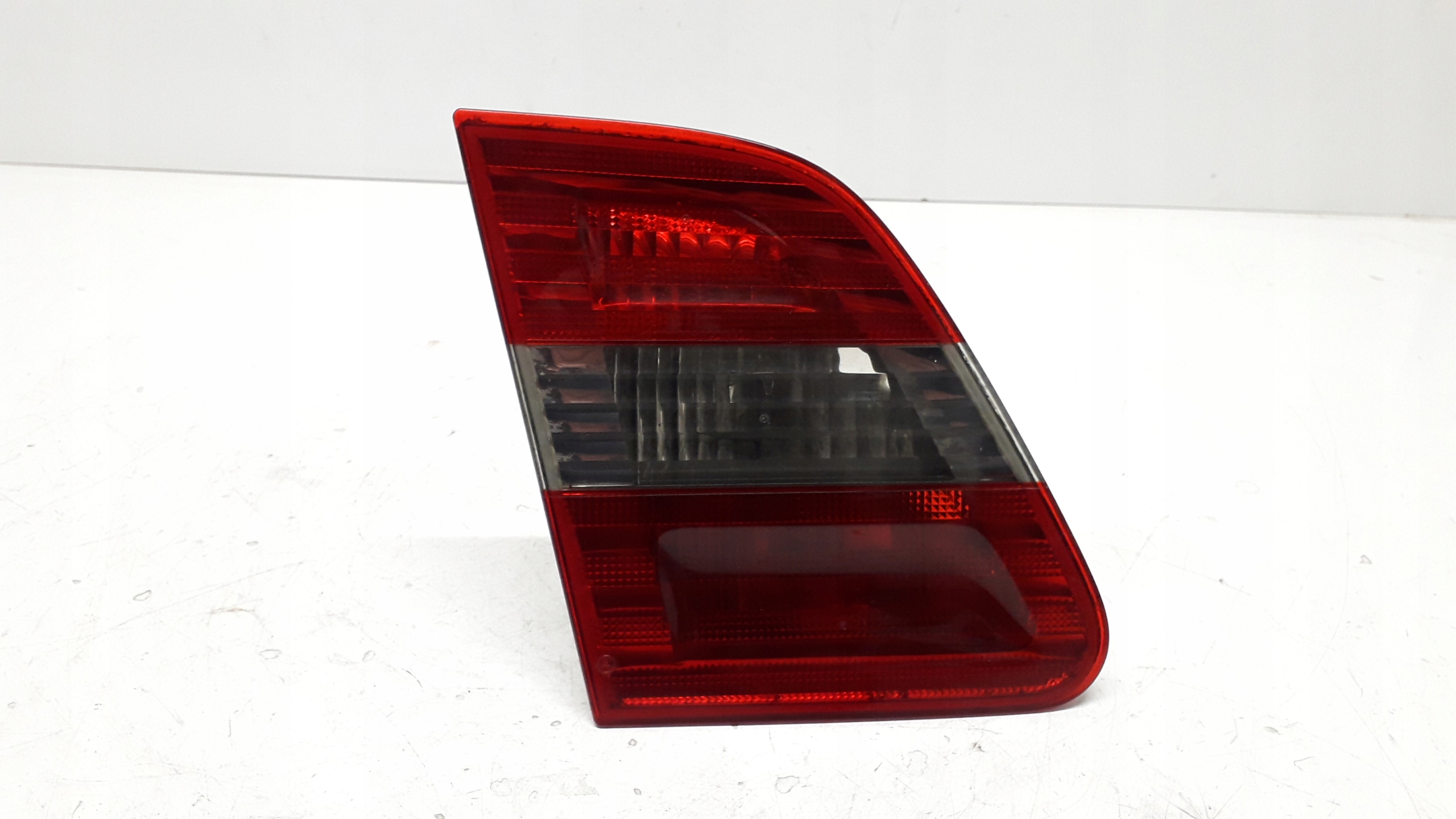 MERCEDES B W245 LAMPA LEWA TYŁ W KLAPĘ