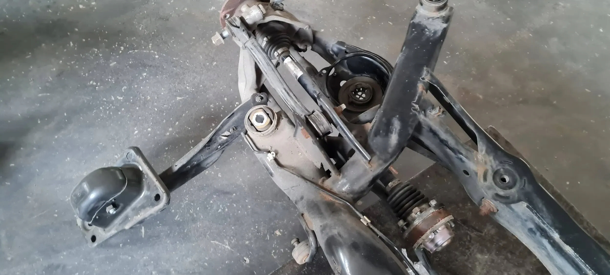 S3 8Y A3 ACHSTRÄGER HECK HINTEN TRÄGER QUATTRO QUERLENKER 2.0 TFSI