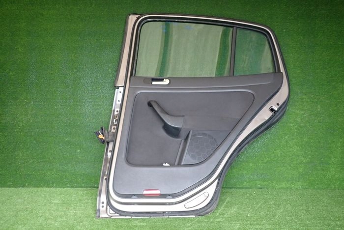 VW GOLF V VI PLUS Tür rechts hinten heck