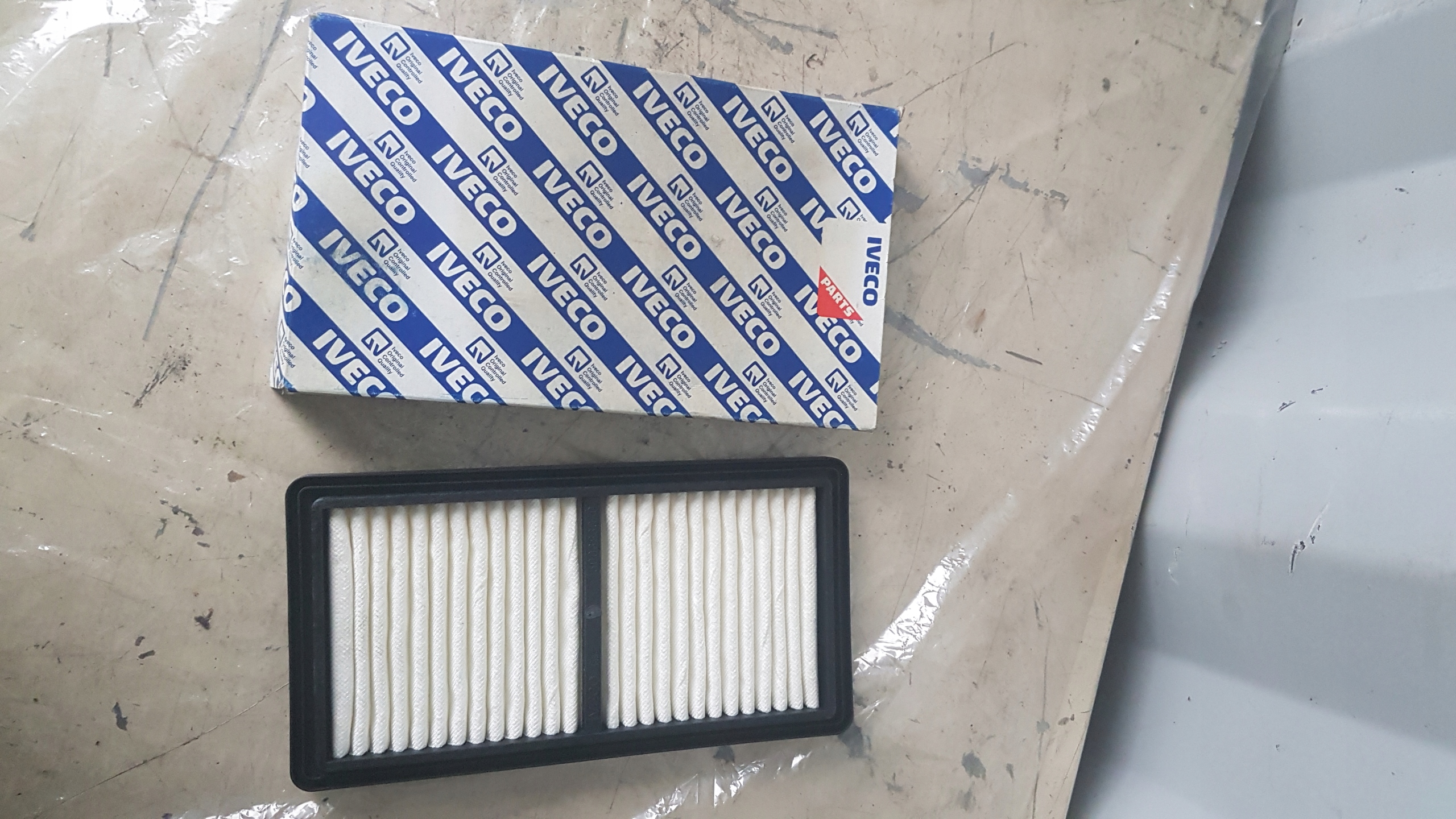 FILTR ODMY DO IVECO 500383040