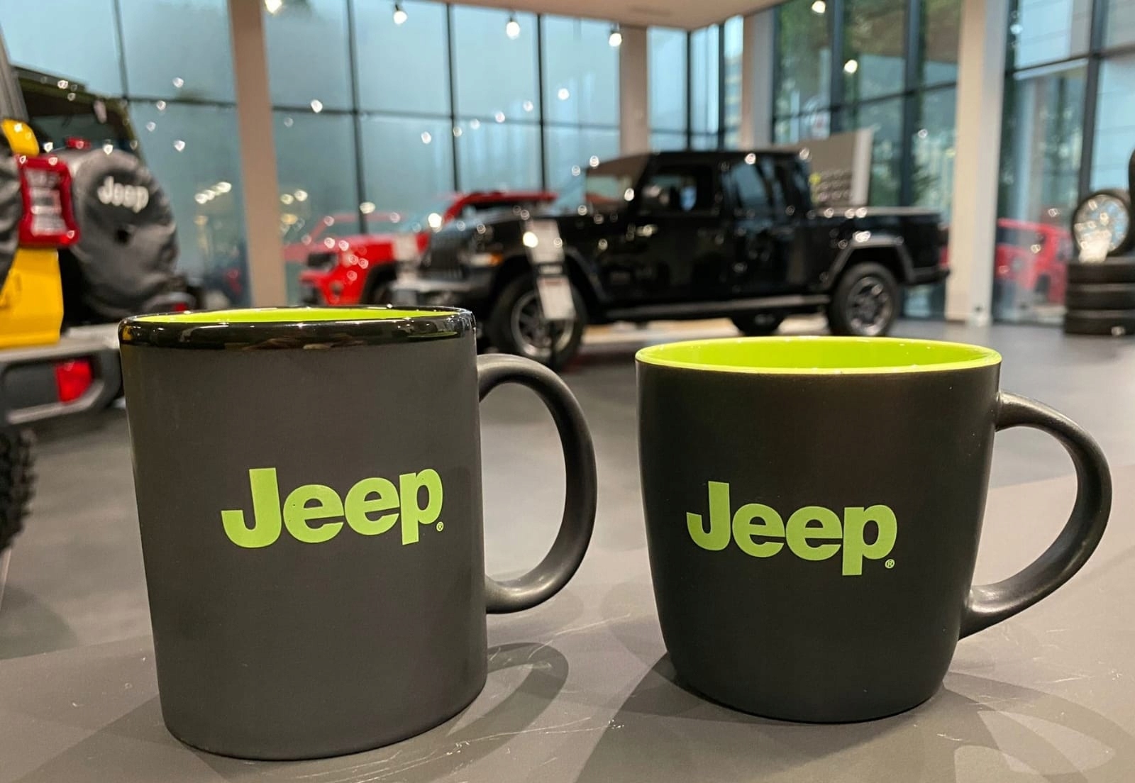 05030292AC 05030293AC - DODGE CALIBER ВОЗДУХОВОДЫ MOPAR