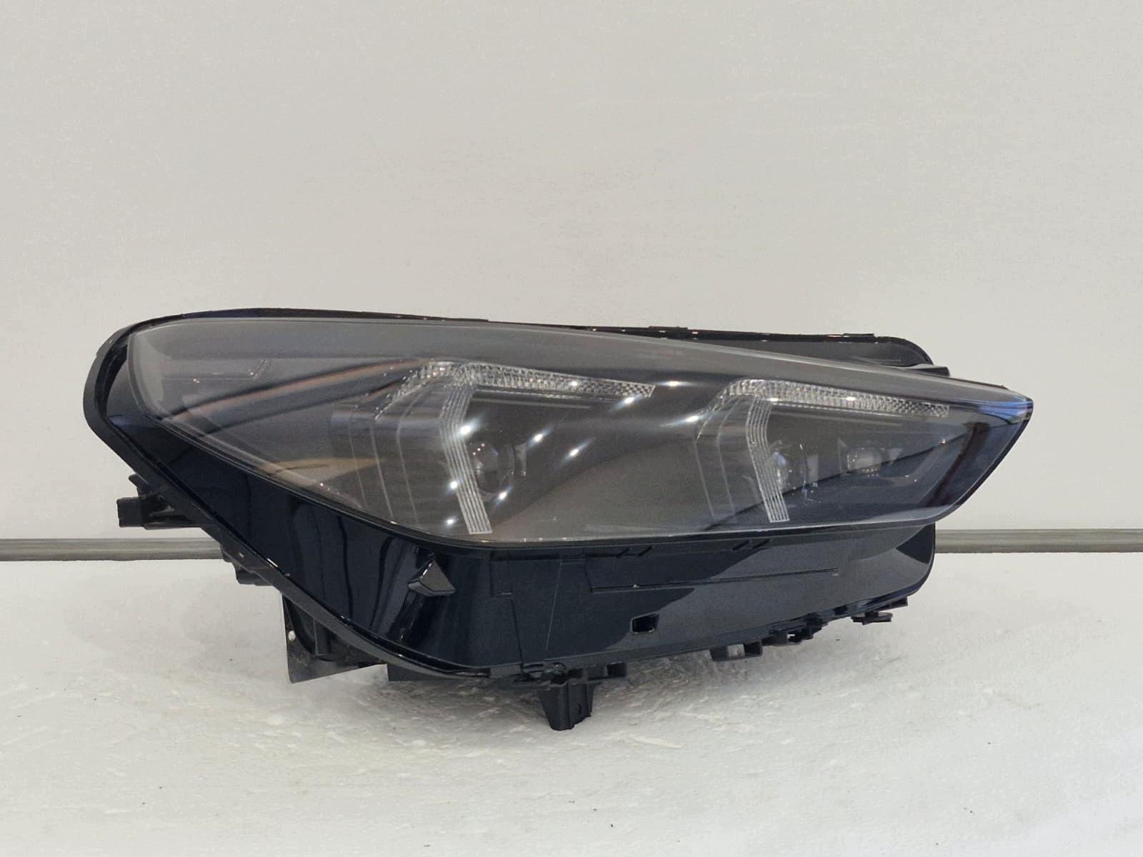 light right BMW X1 U11 FULL LED Shadow