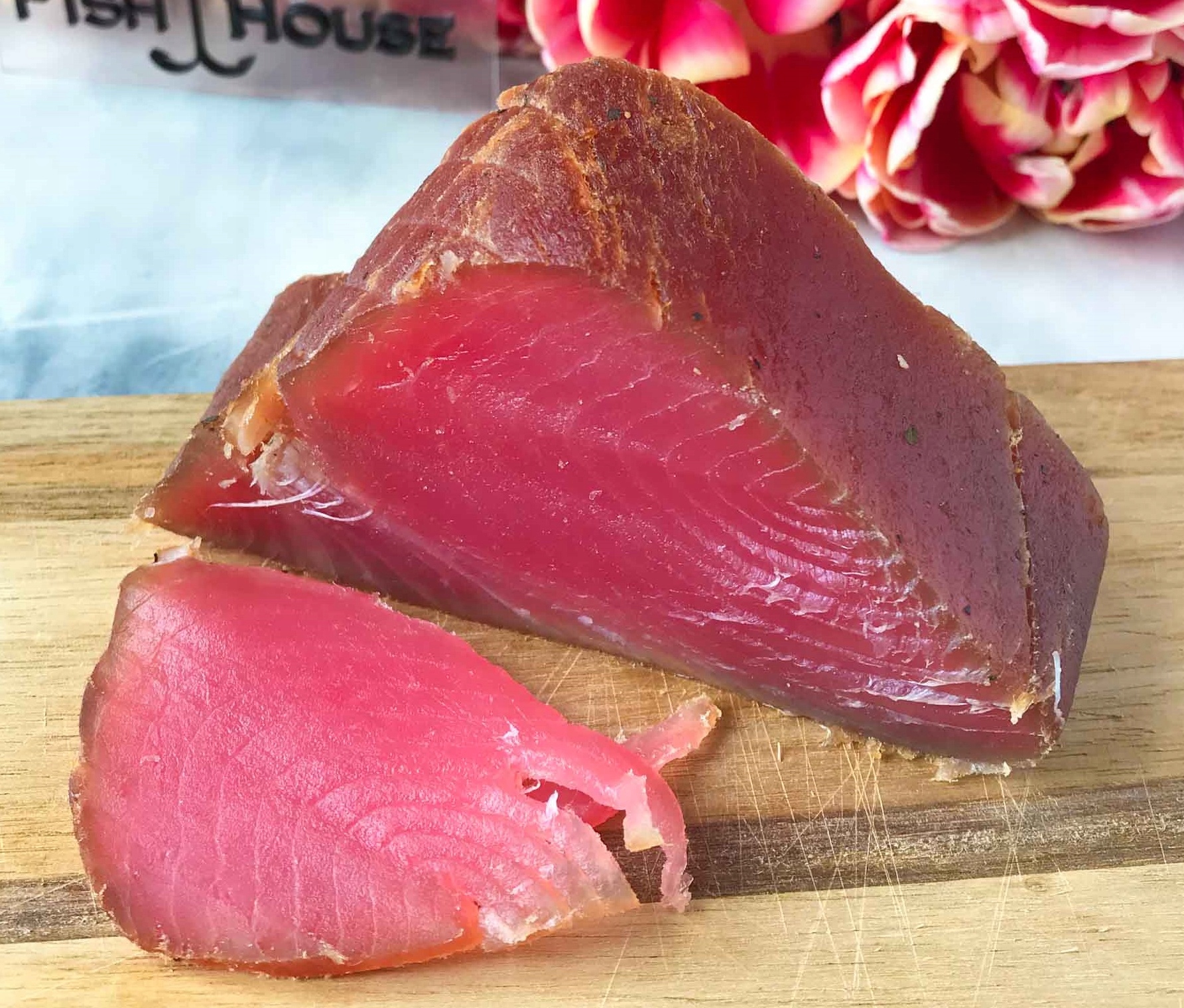 Tuňák uzený za studena tradičně kouřem svíčková 0,6 kg