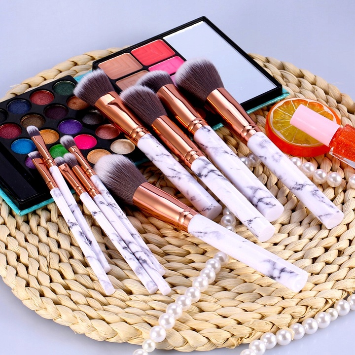 ZESTAW PĘDZLI 10 SZT. DO MAKIJAŻU PROFESJONALNE Marka inna marka