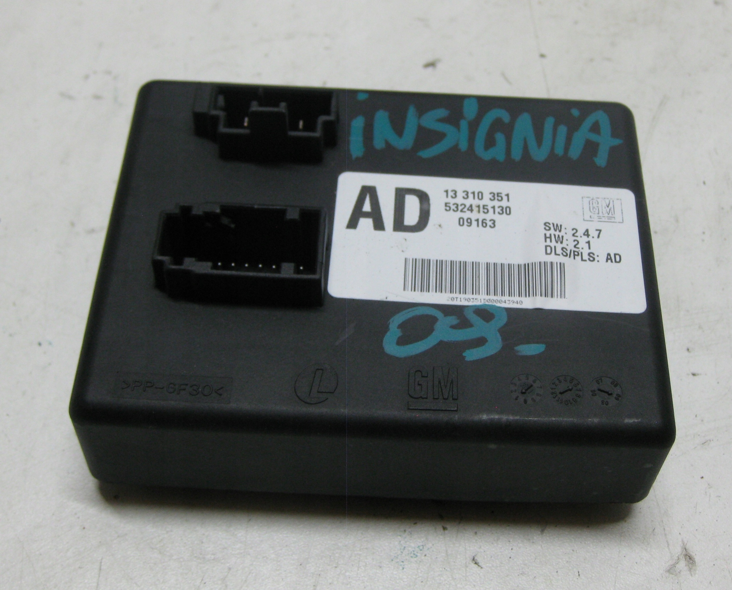 OPEL INSIGNIA A module HAKA HOLOWNICZEGO bonnet 13310351