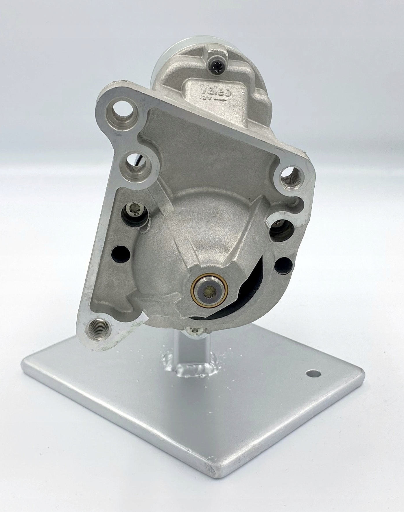 Rozrusznik OE. VALEO D6RA133 RENAULT VOLVO