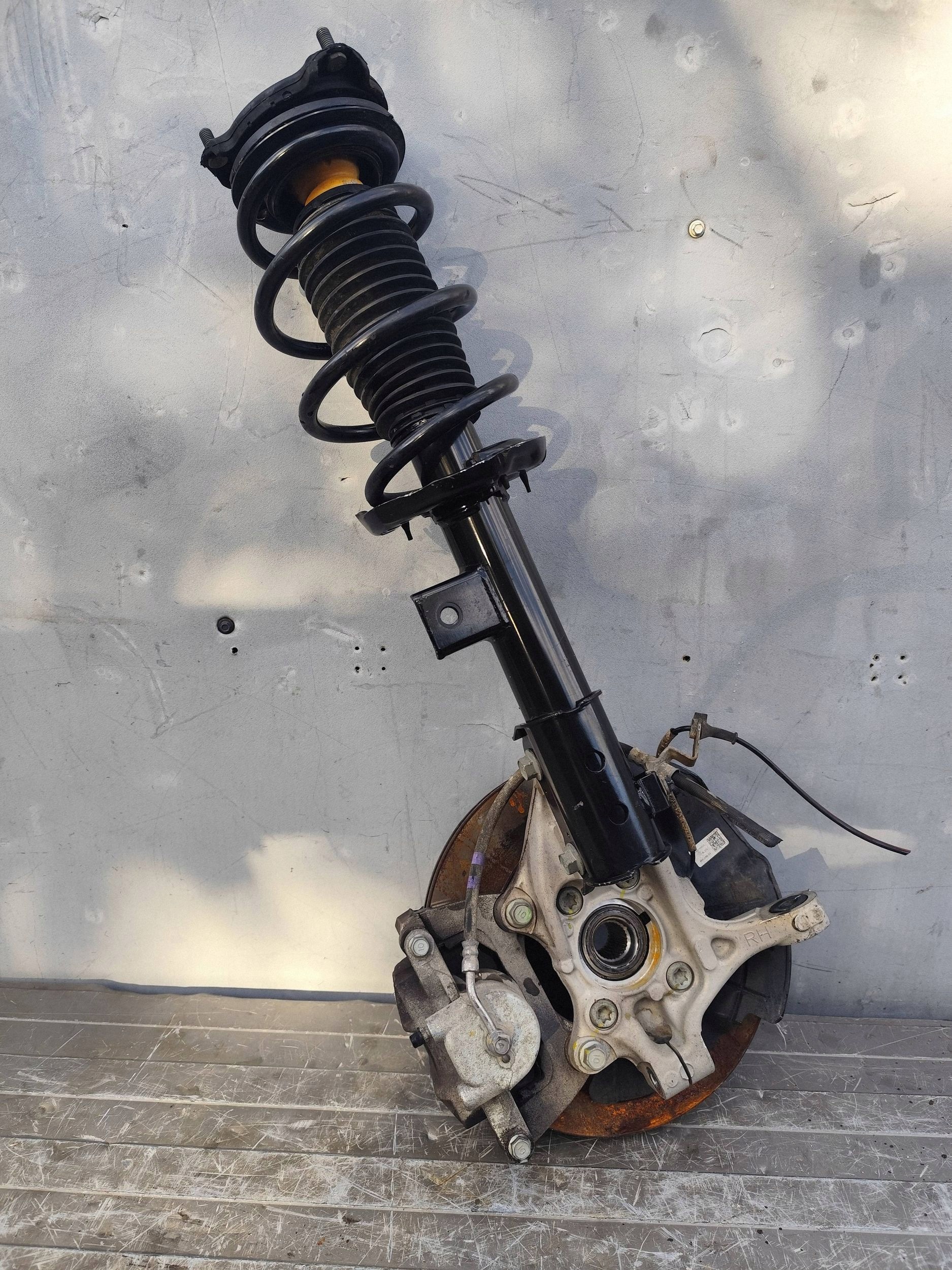 KIA SPORTAGE V swing shock absorber front right complete DEMONTAZ