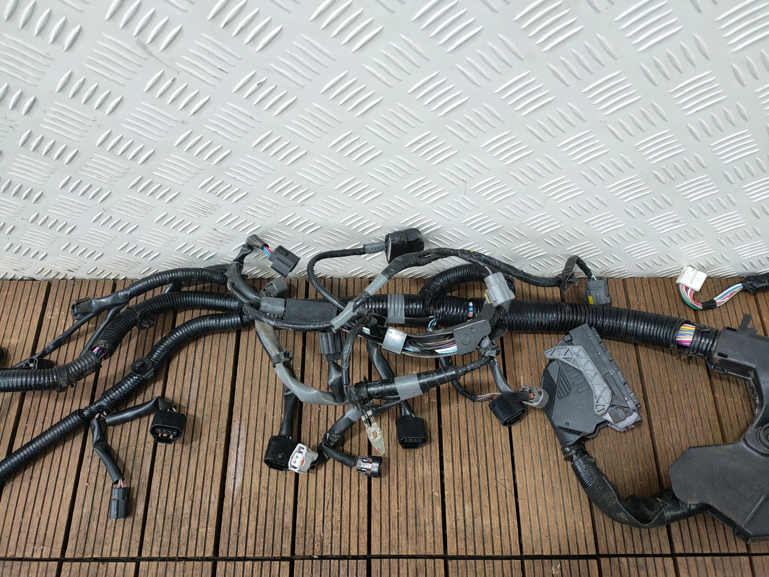 MAZDA CX-5 II KF 17-22 2.0B PE01 bundle motor wiring KD45-67P21 OE