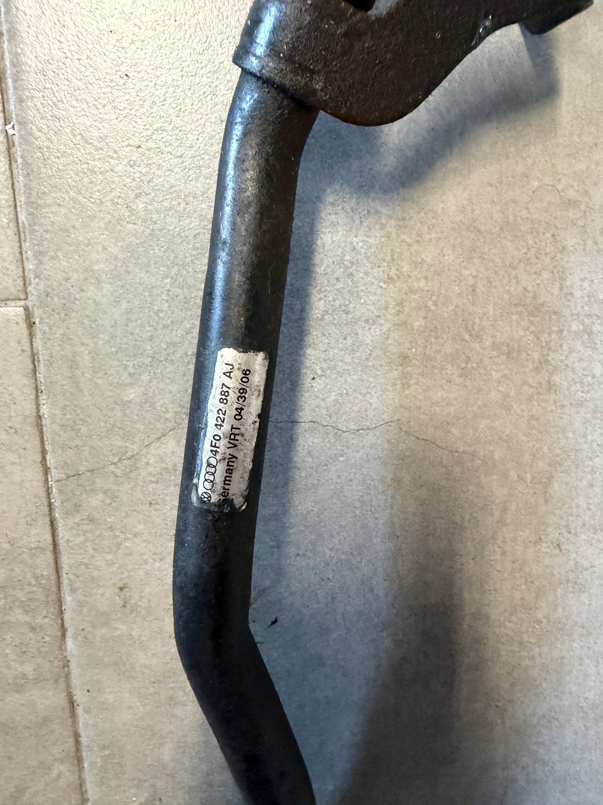 Schlauch POMPY der Lenkung AUDI a6 c6 4.2 4F0422887AJ
