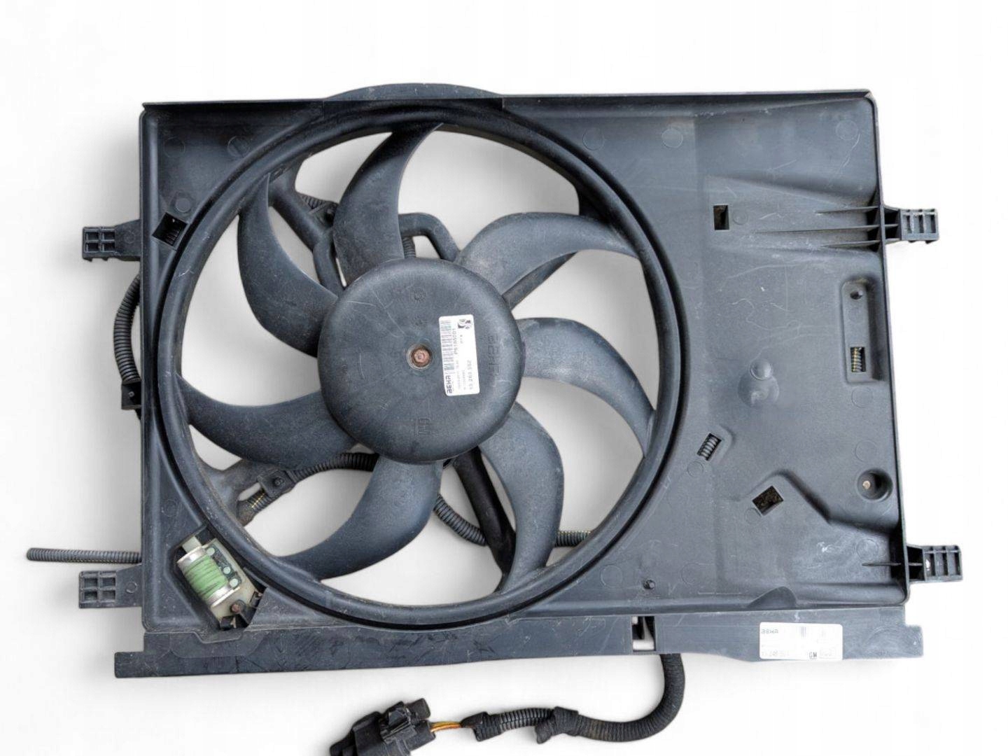 ventilátor chladiče Opel Corsa D 2010 13249564