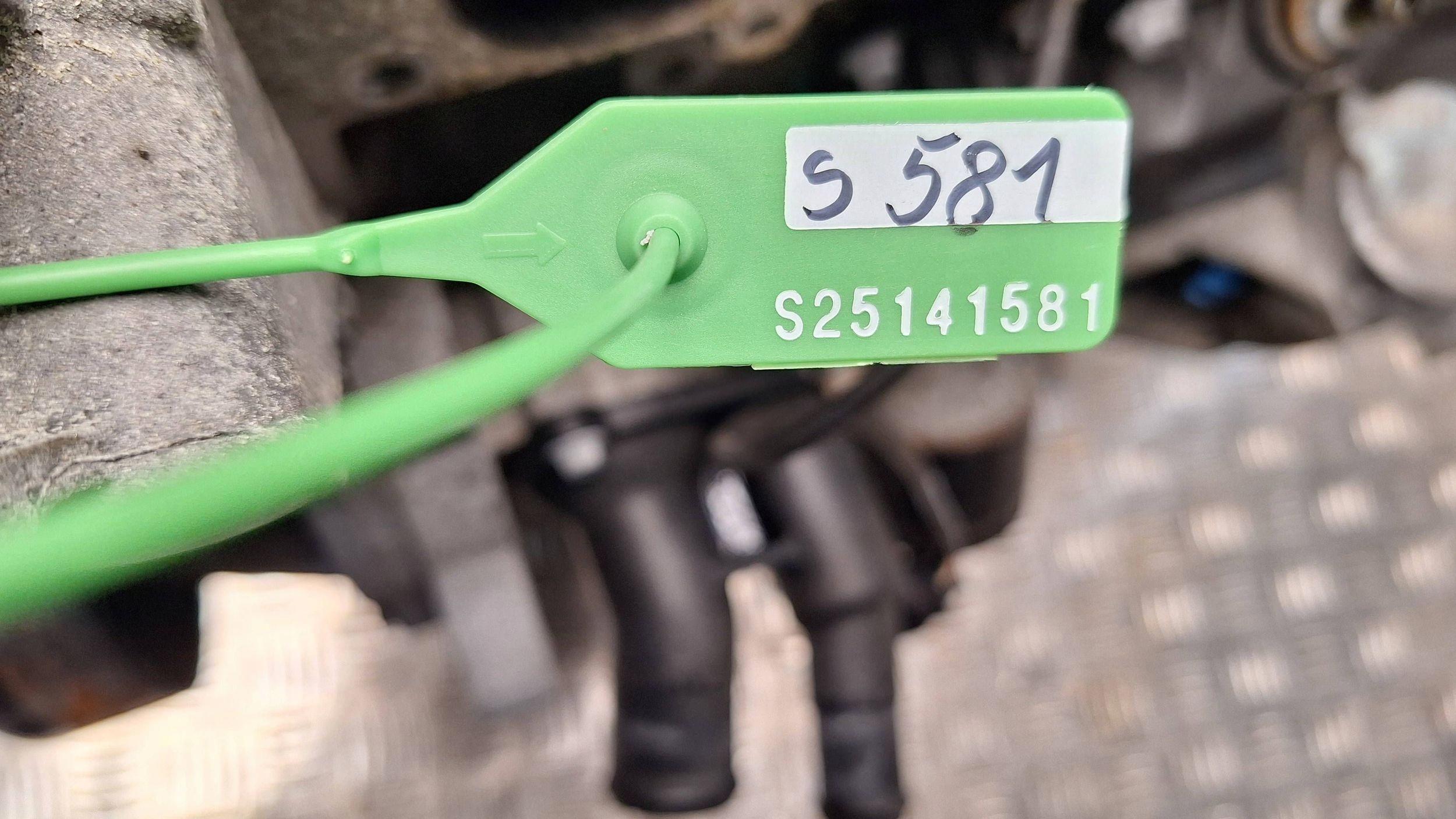 engine HWDA FOCUS MK2 C-MAX MK1 VOLVO C30 S40 V50 1.6 16V 100KM unprotected pillar