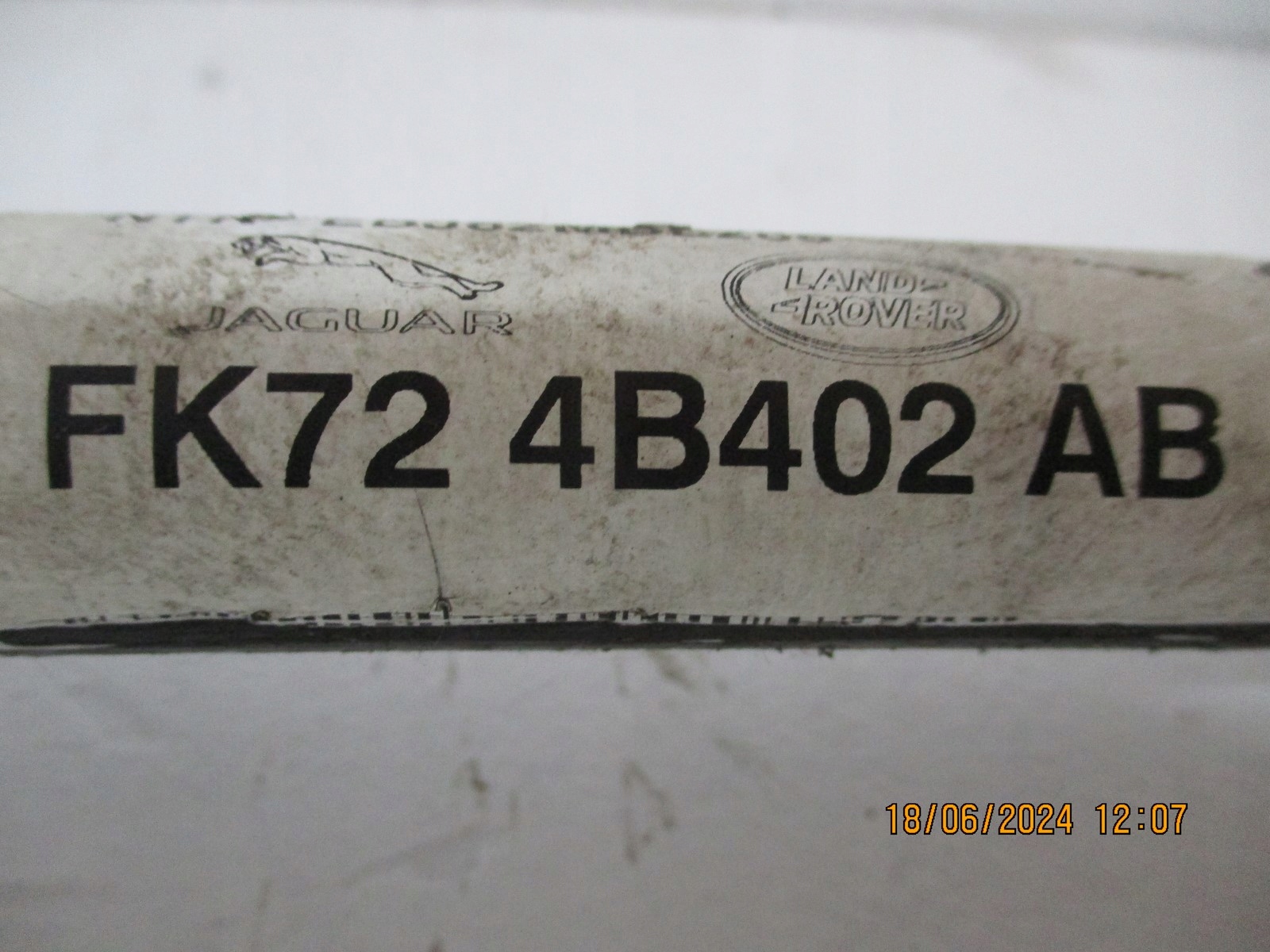 semi-axis right rear part JAGUAR E PACE 18r 2,0D FK72-4B402-AB