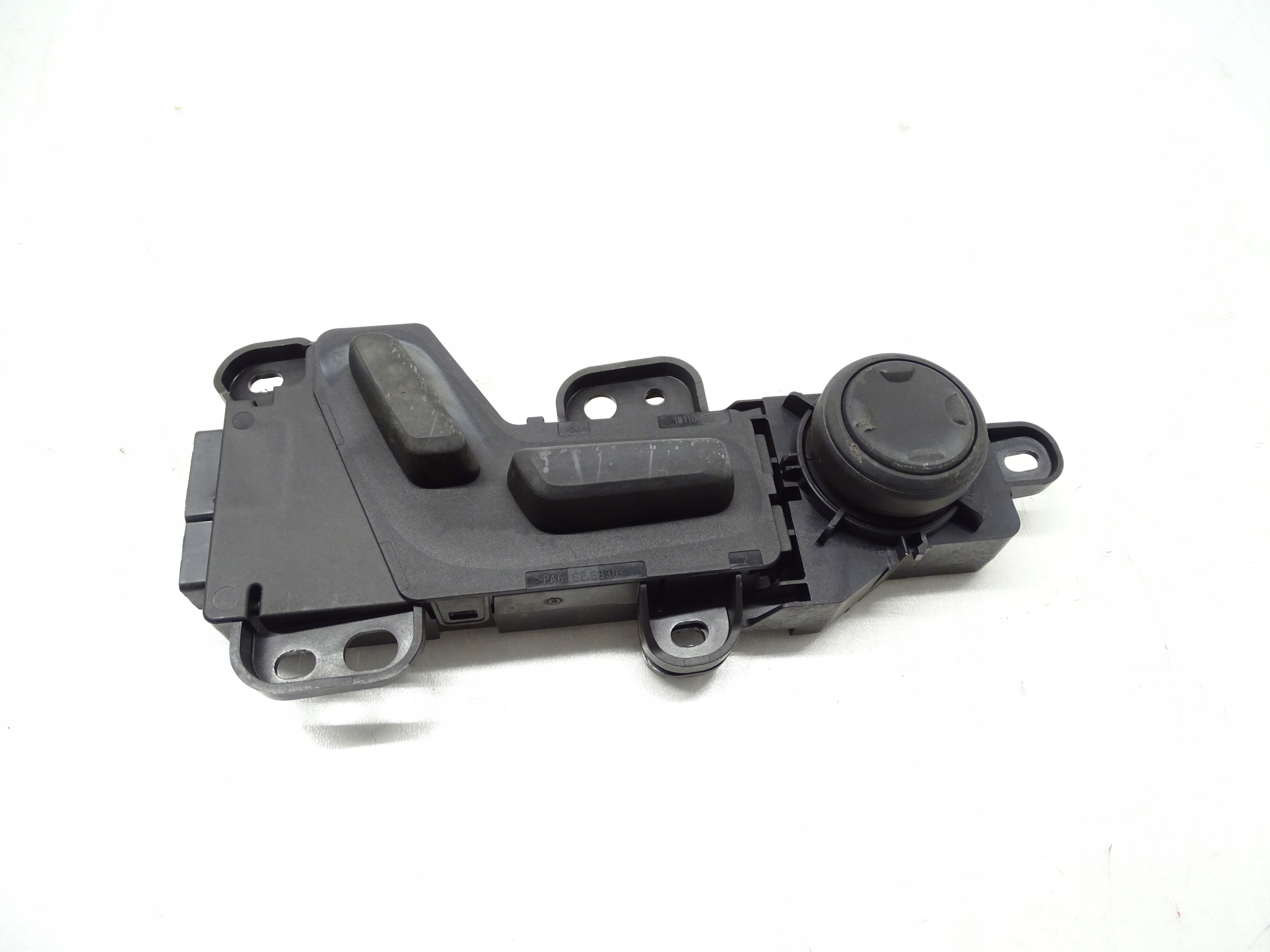 button PANEL switch control seat right VOLVO XC40 31419542