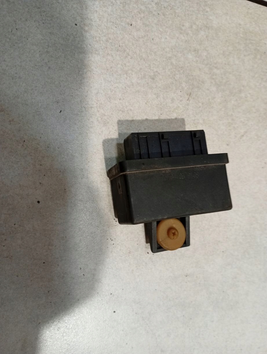 Relais POMPY Carburant CITROEN C3 1.4 HDI 240107