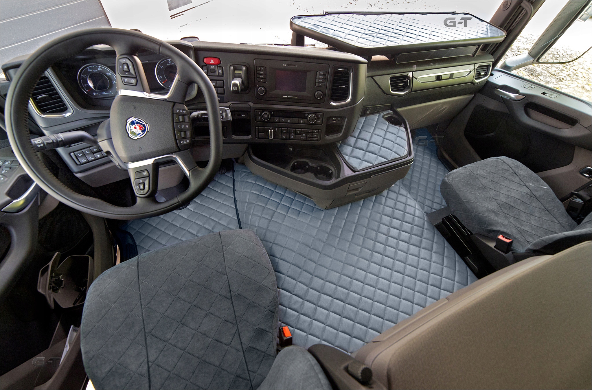 Стеганые коврики SCANIA R после 2016R сиденье НЕAMORT