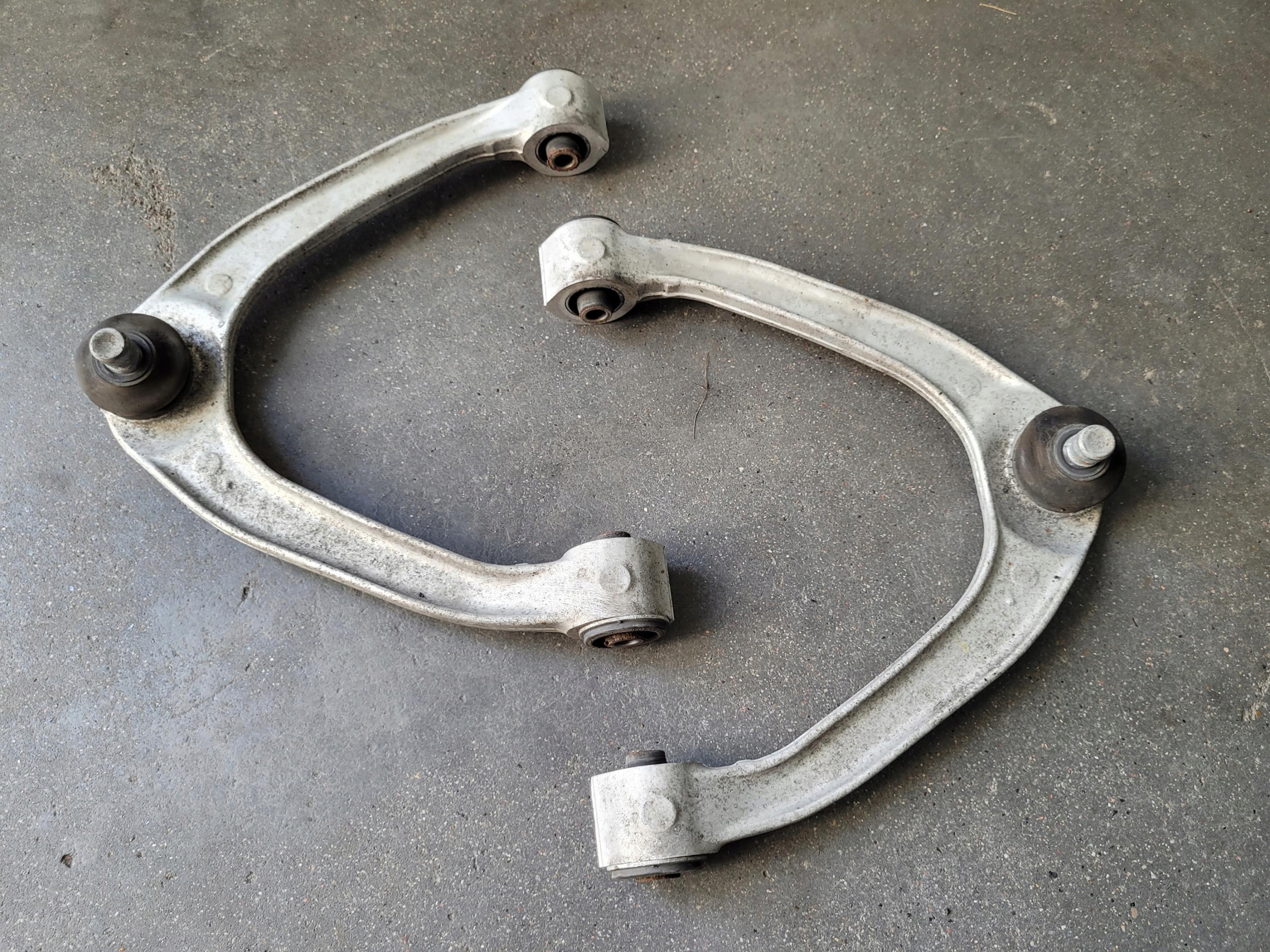 arm upper front front left right INFINITI Q50